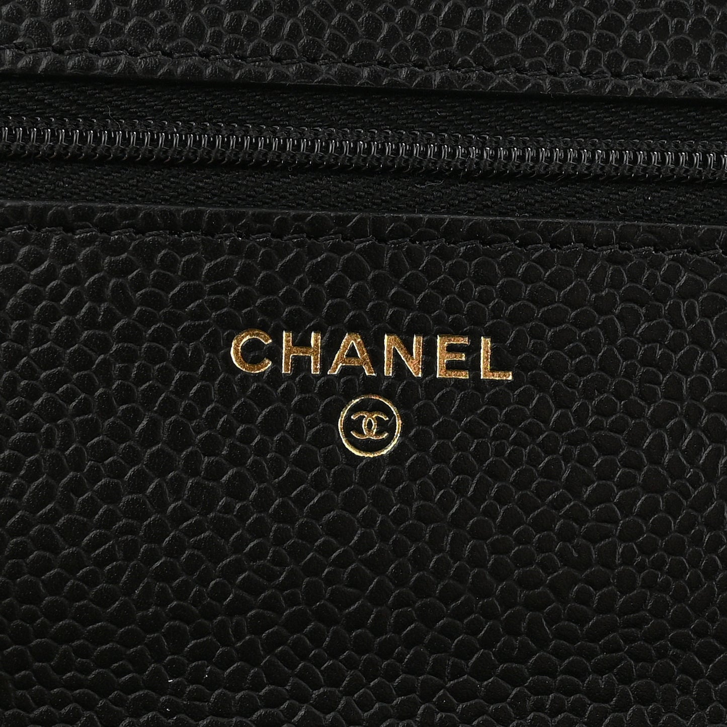 Caviar Quilted Wallet on Chain WOC Black