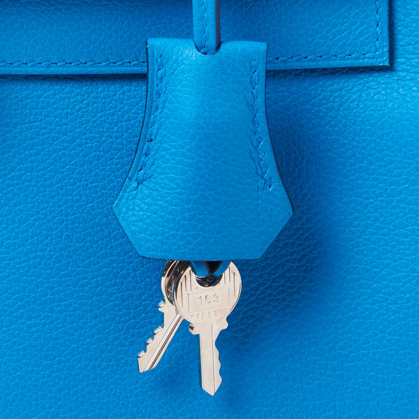 Evercolor Kelly Retourne 28 Bleu Frida