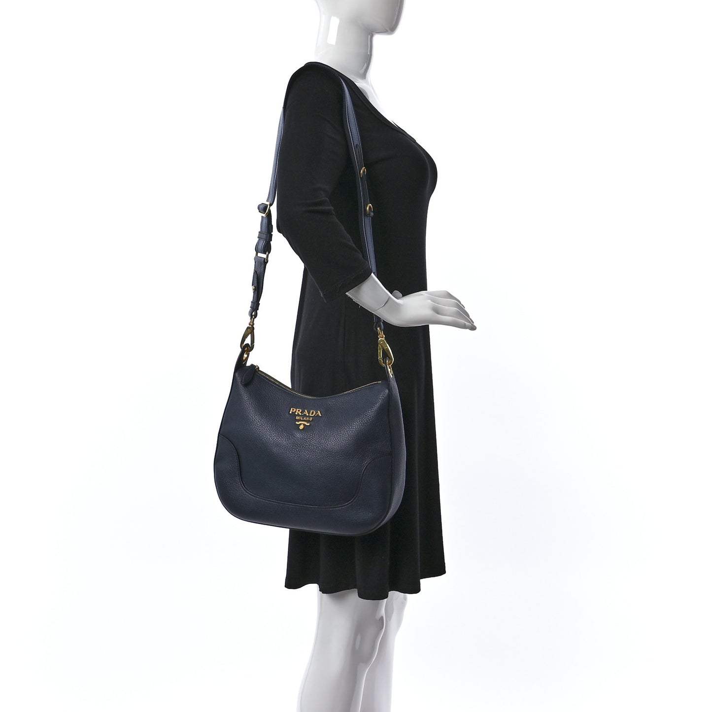 Vitello Phenix Zippered Messenger Hobo Baltico