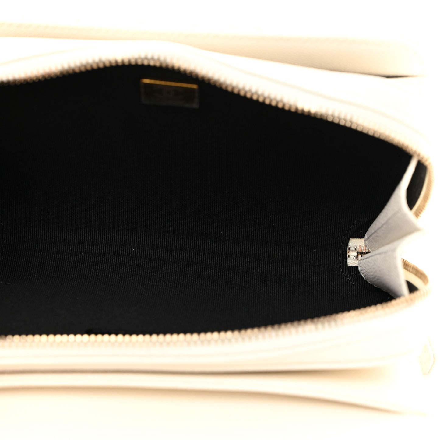 Caviar Quilted Like A Wallet Flap White