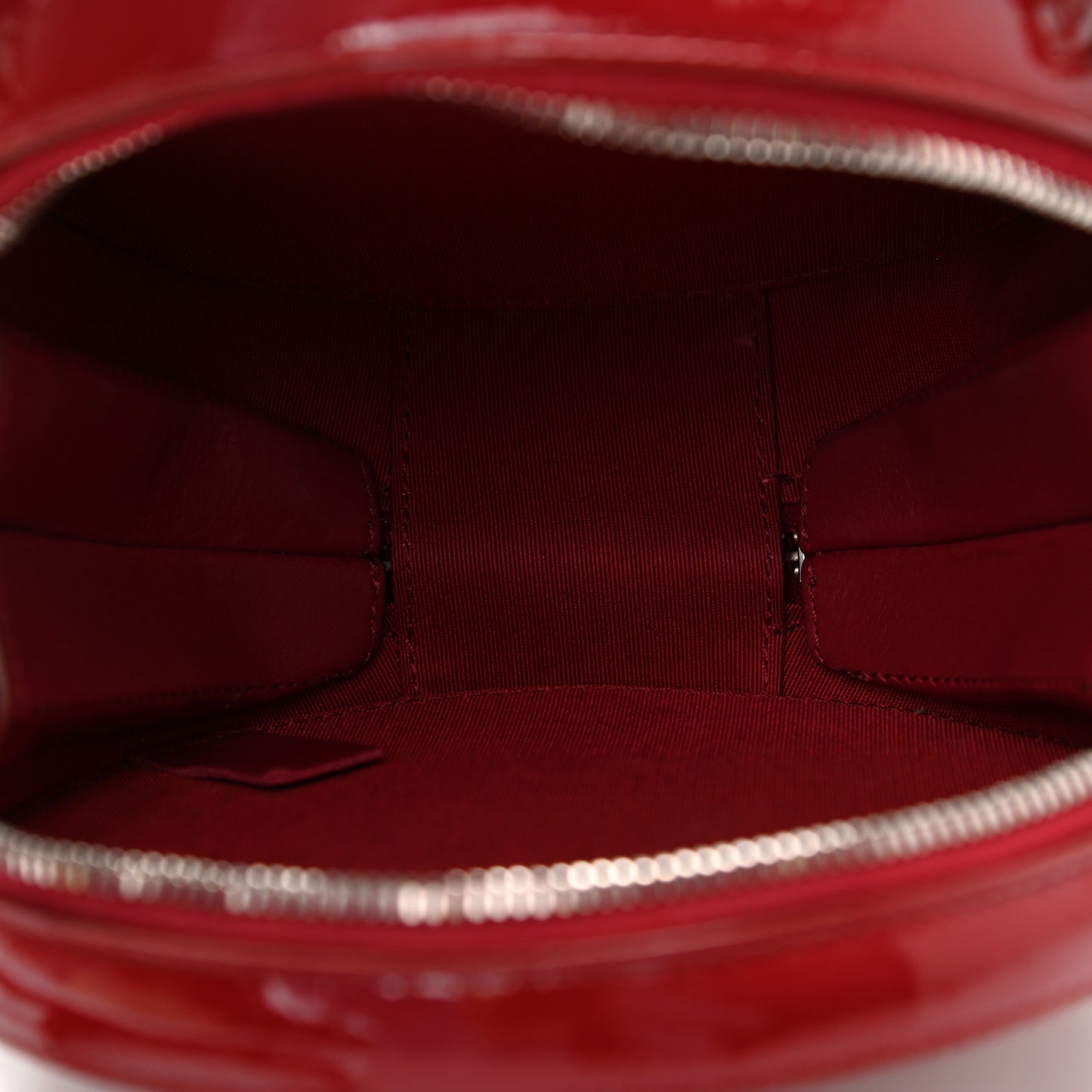 Patent Round As Earth Evening Bag Red