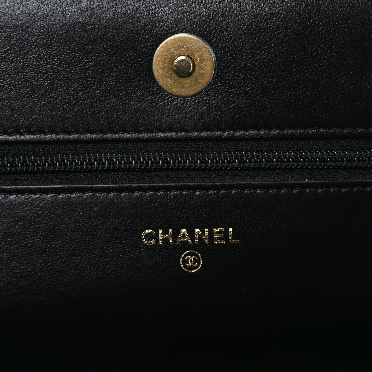 Lambskin Quilted Chain Around Wallet On Chain WOC Black