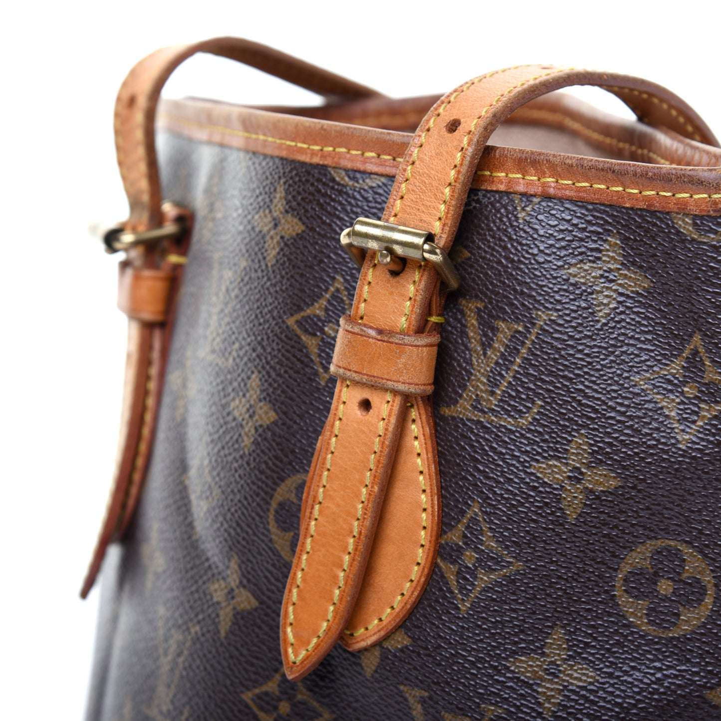 Monogram Petit Bucket 23
