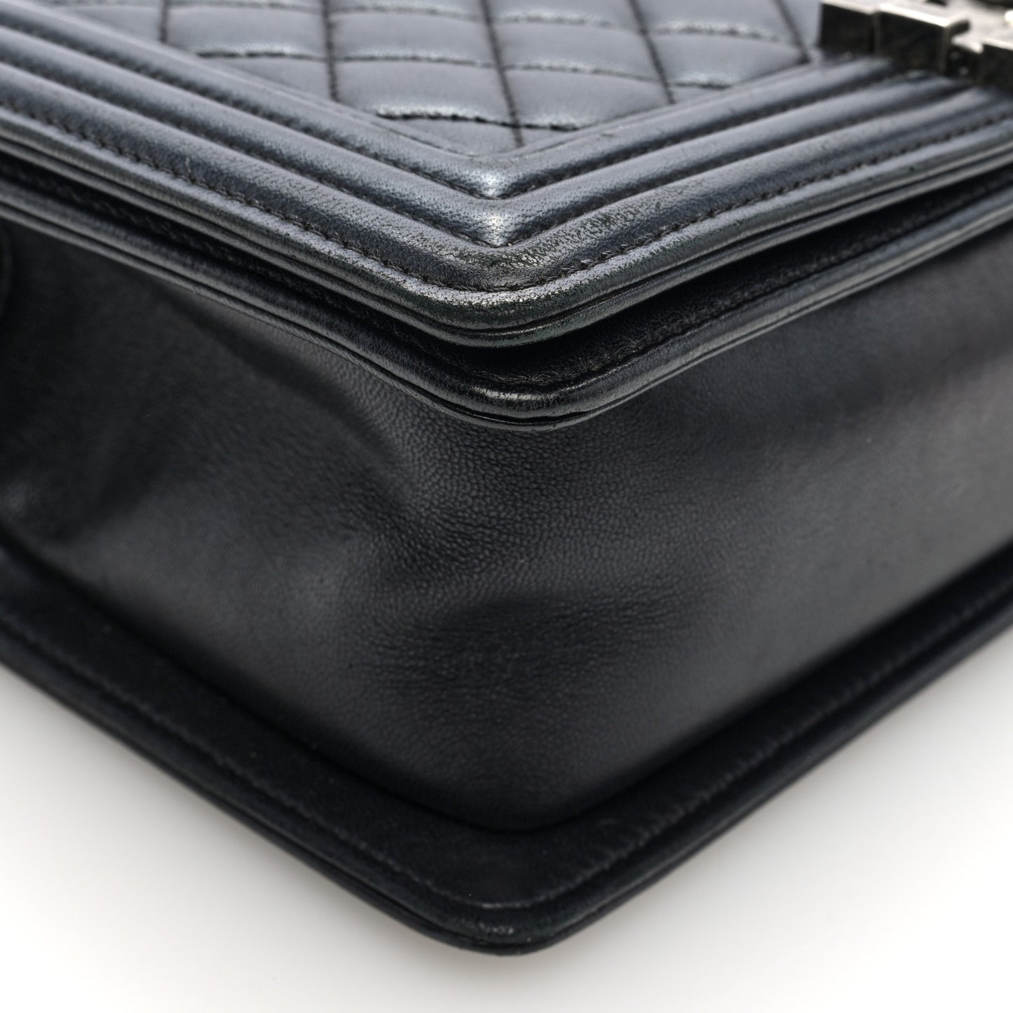Lambskin Quilted Medium Boy Flap Black