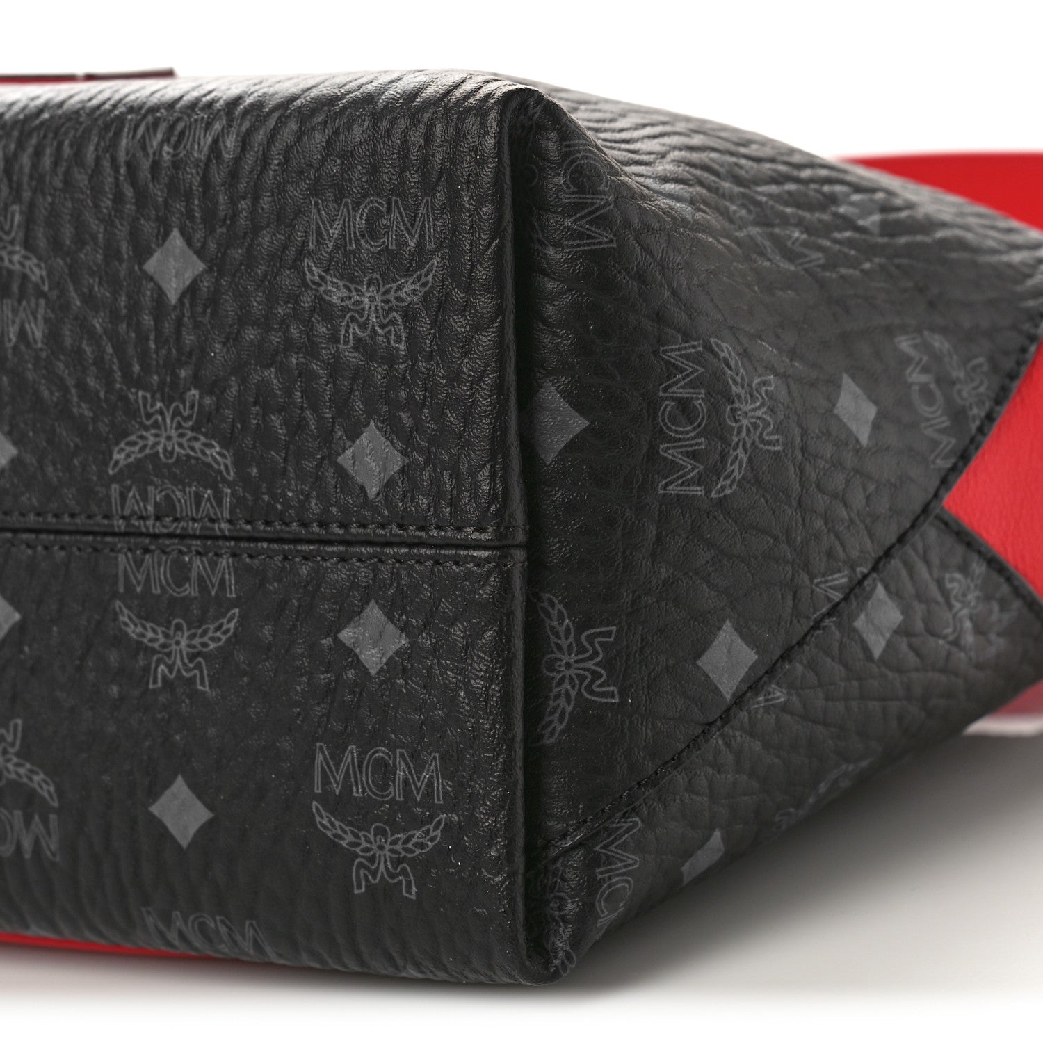 MCM Visetos Medium Klara Hobo Red Black 8 of 8