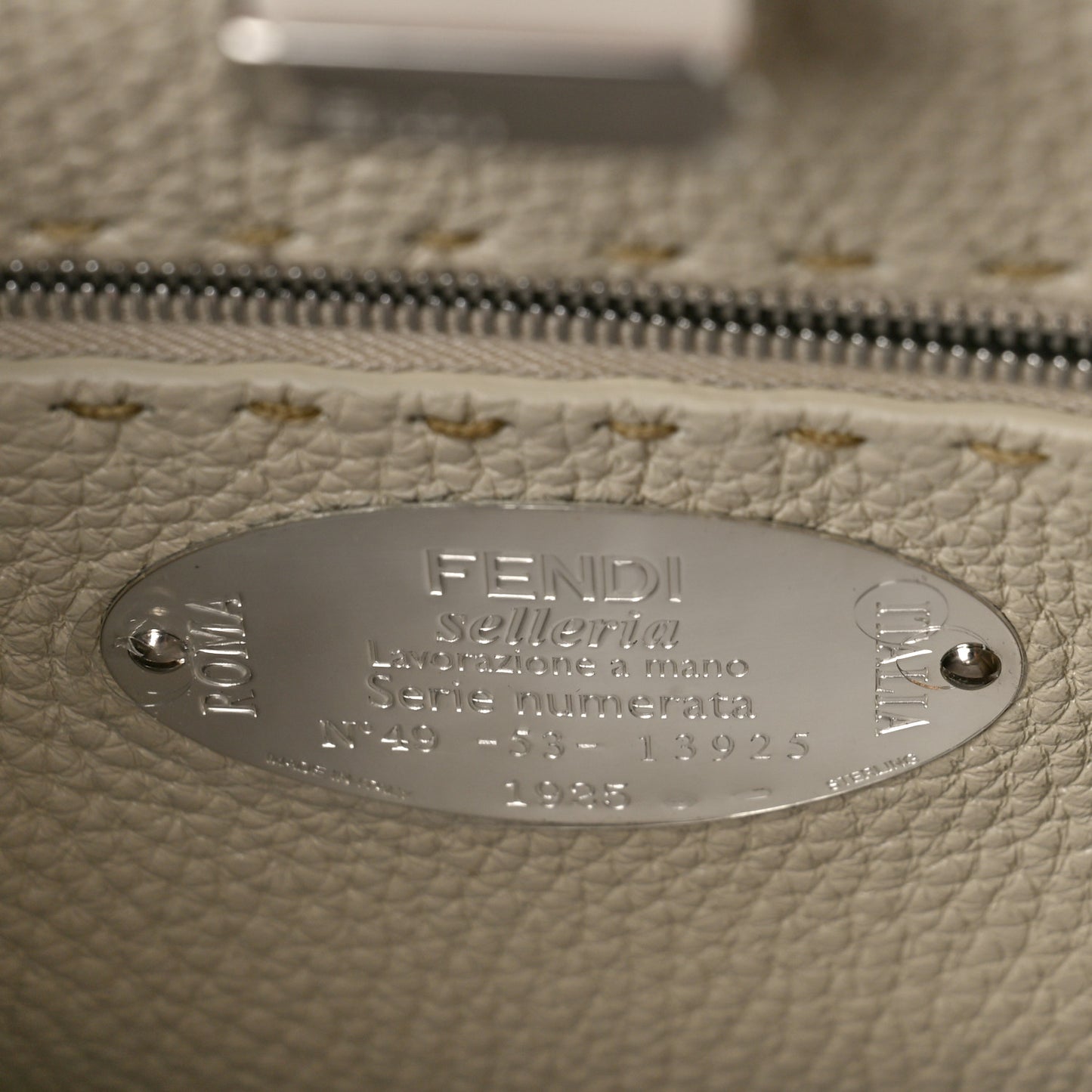 Cuoio Romano Selleria Bi-Color Medium Peekaboo Iconic Essentially Satchel Cipria Latte