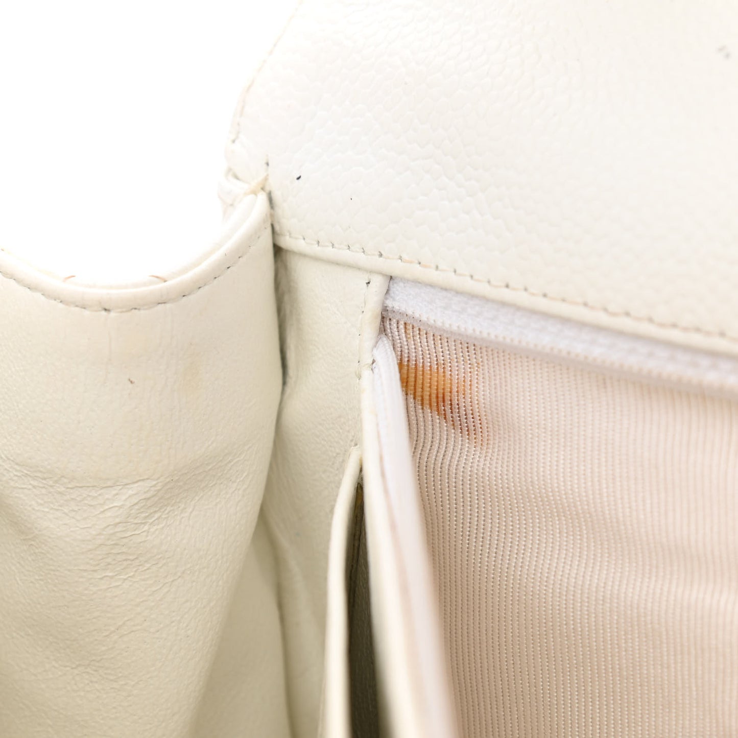 Caviar Quilted Jumbo Single Flap White
