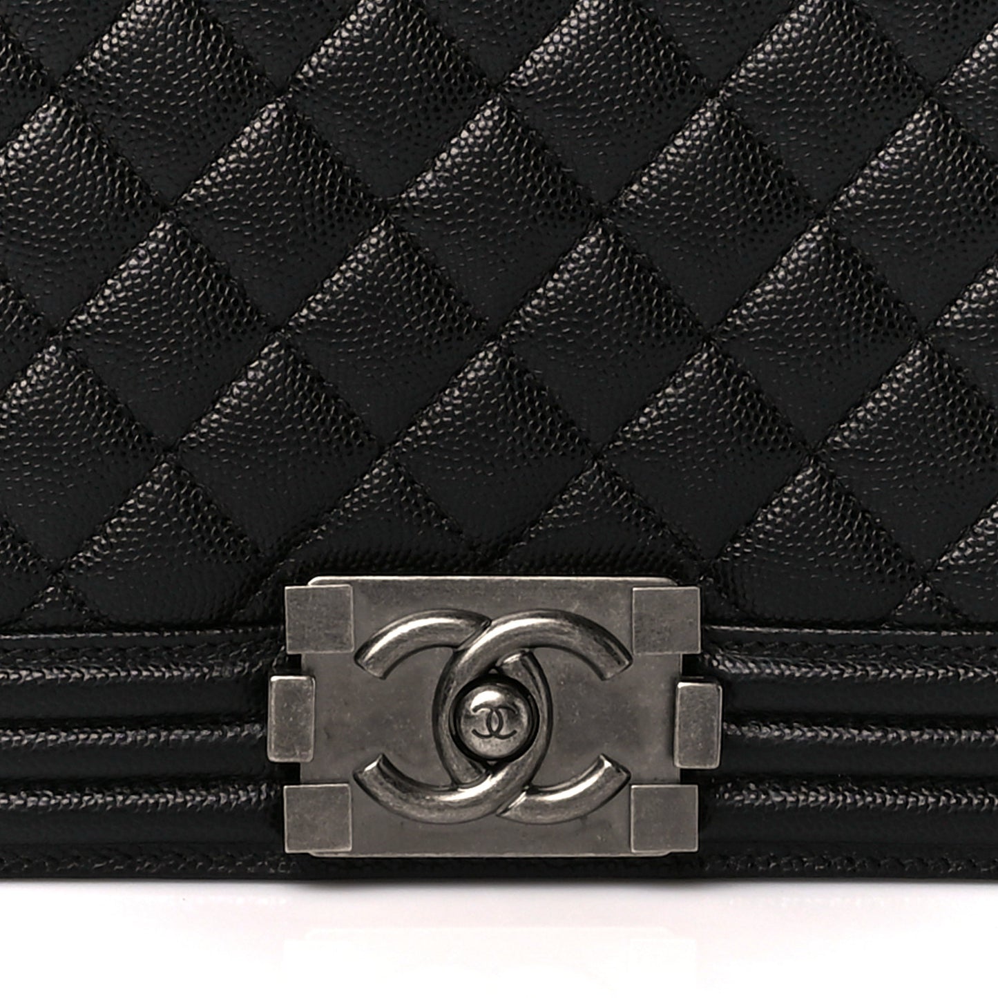 Caviar Quilted New Medium Boy Flap Black