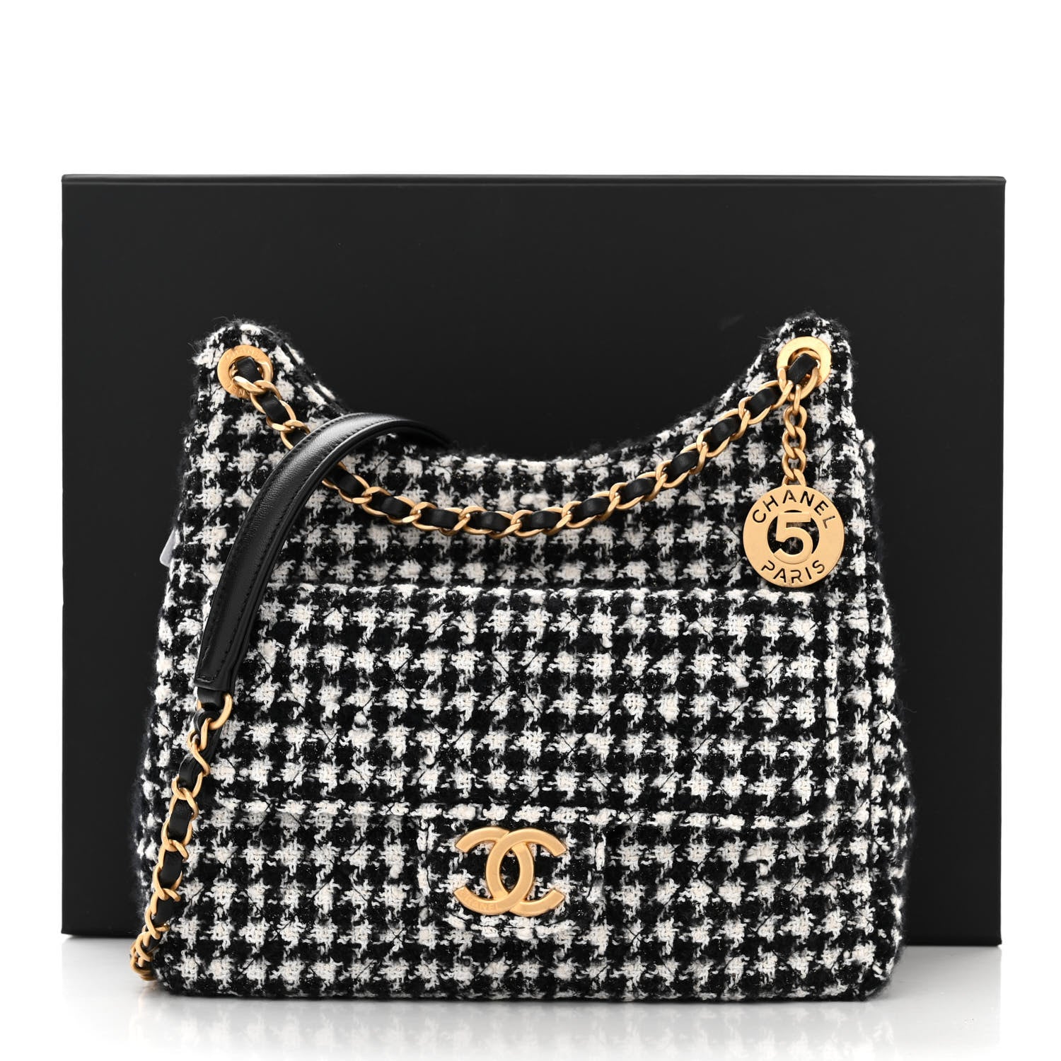 Chanel Tweed Houndstooth Quilted Small Wavy CC Hobo Black White 11 of 11