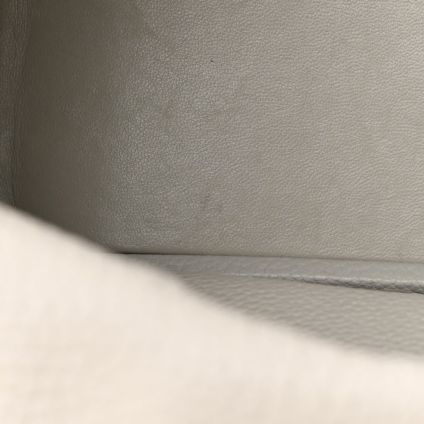 Taurillon Clemence Lindy 30 Gris Perle