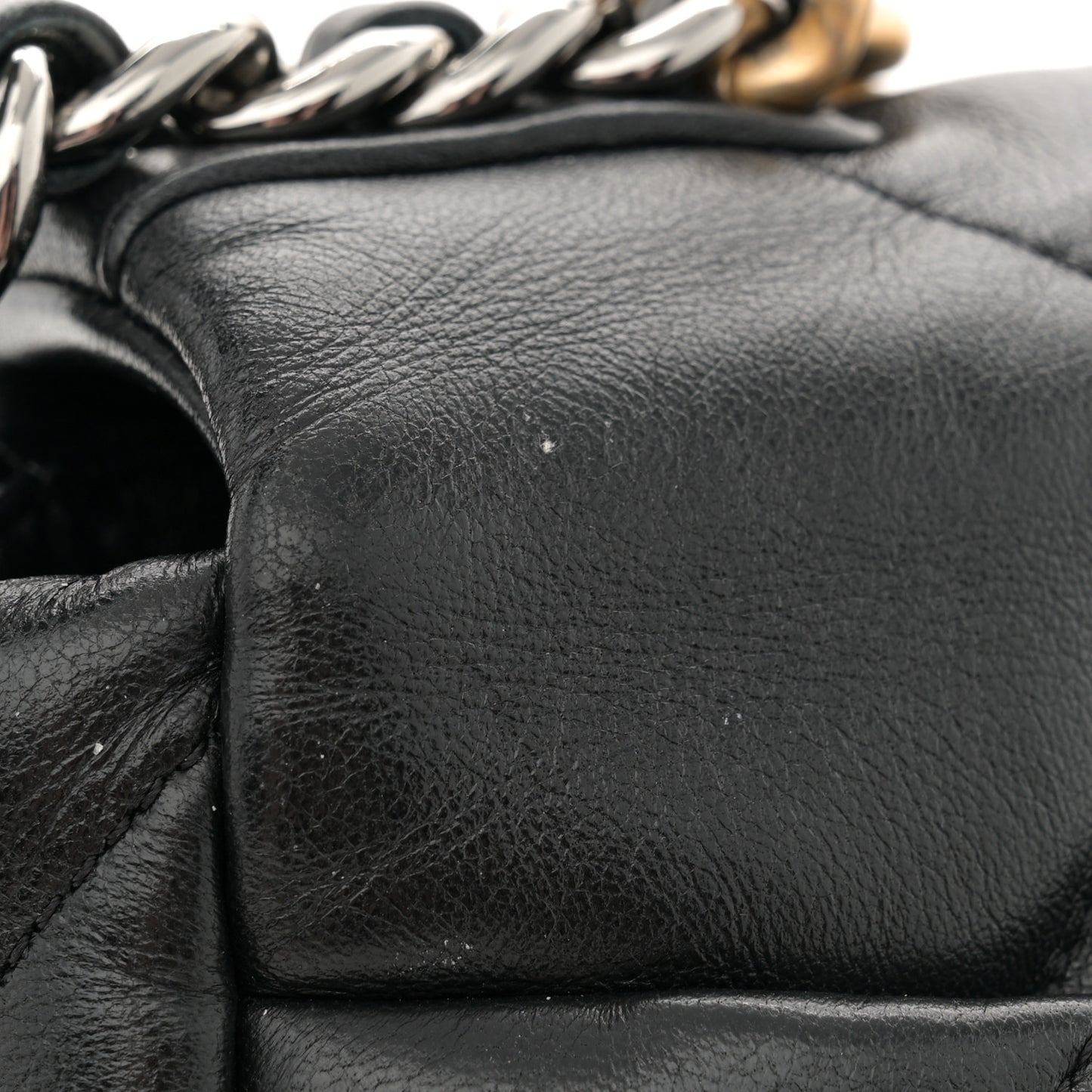 Lambskin Quilted Medium Chanel 19 Flap Black