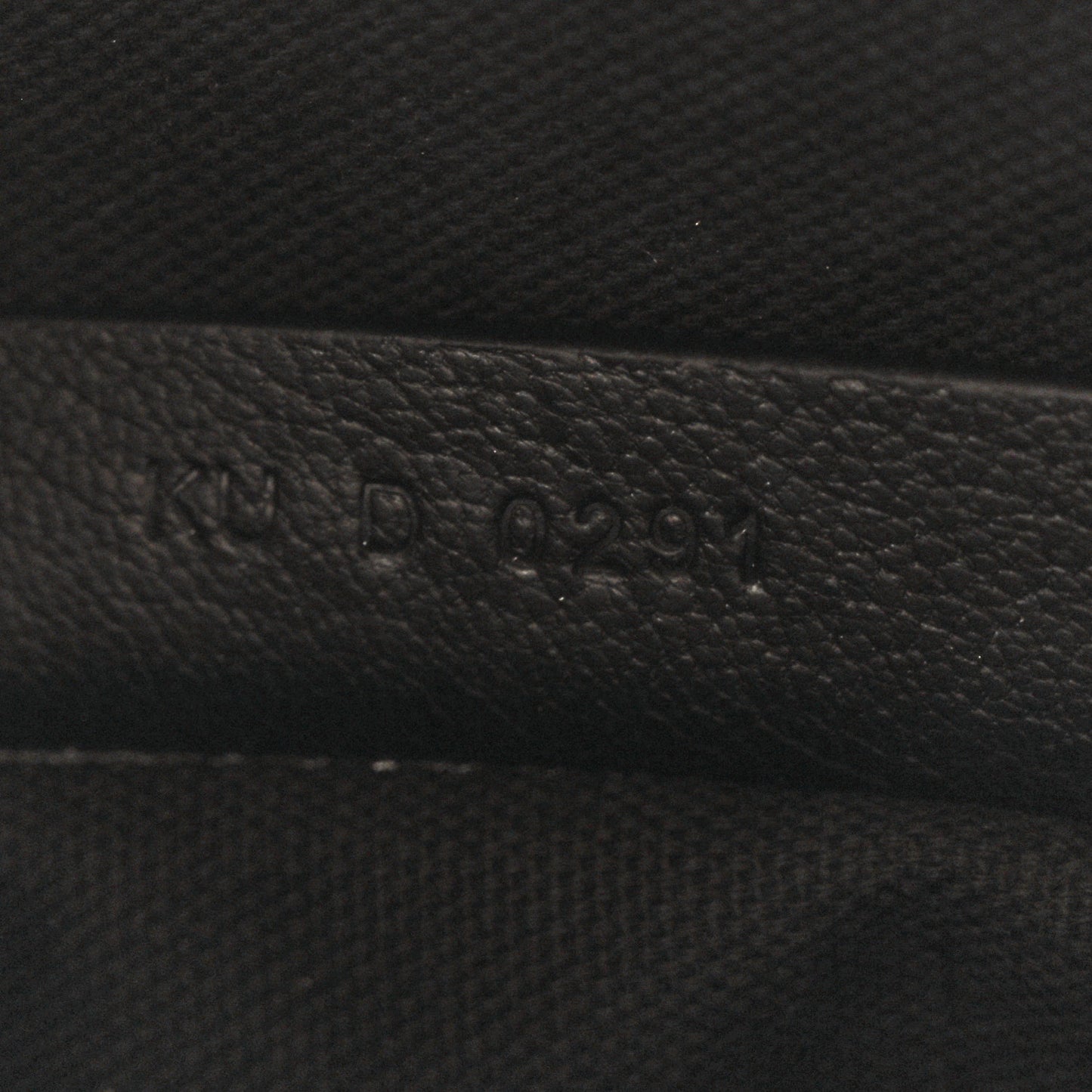 Sugar Goatskin Small Antigona Black