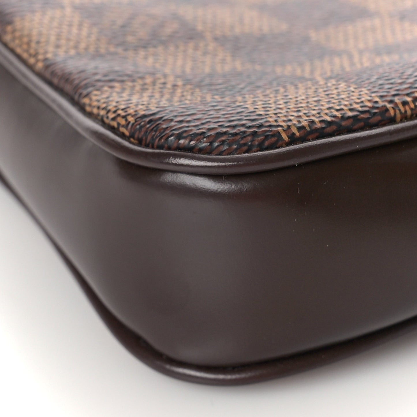 Damier Ebene Navona Pochette Accessories