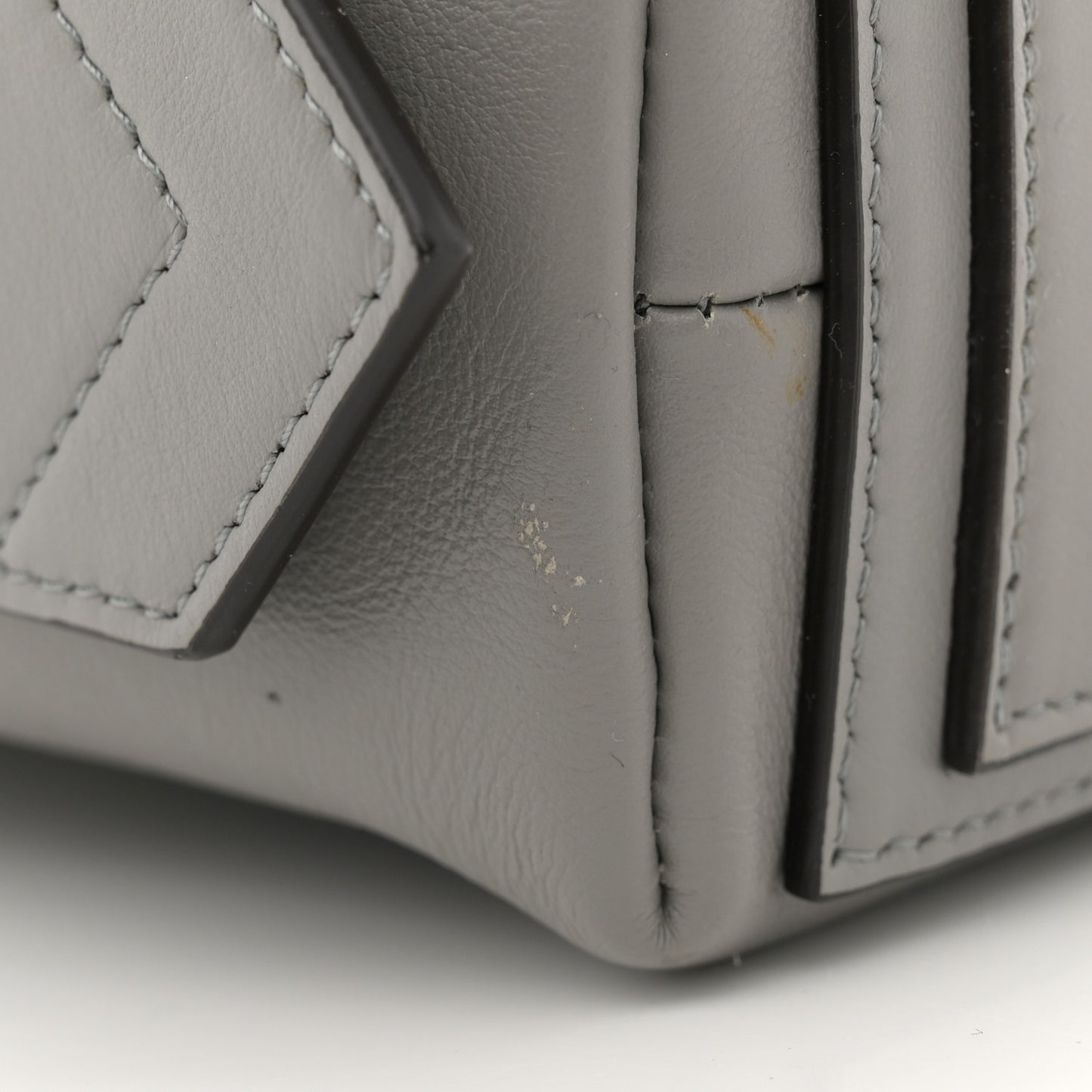 Soft Calfskin Medium Soft Antigona Pearl Grey