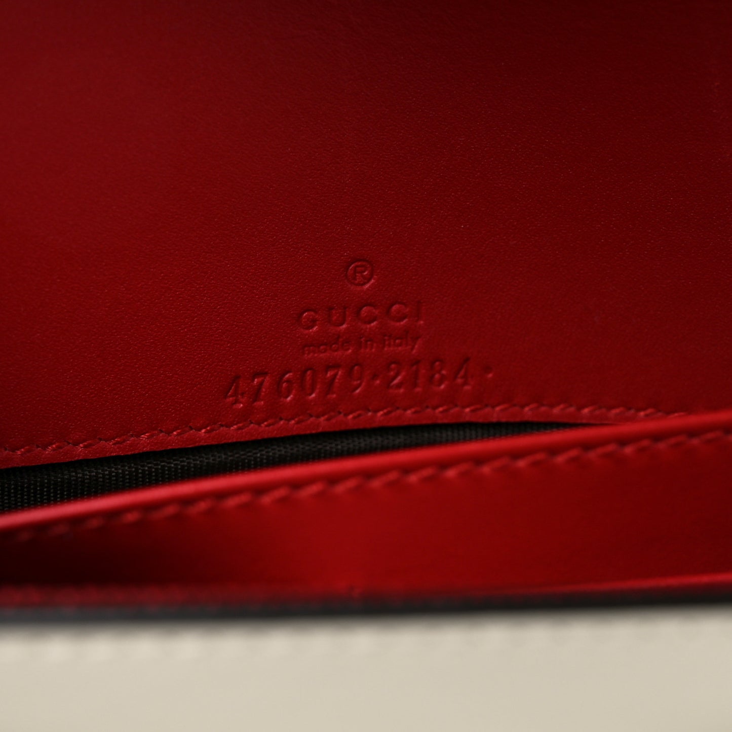 Calfskin Queen Margaret Chain Wallet Blue Agata Hibiscus Red Mystic White