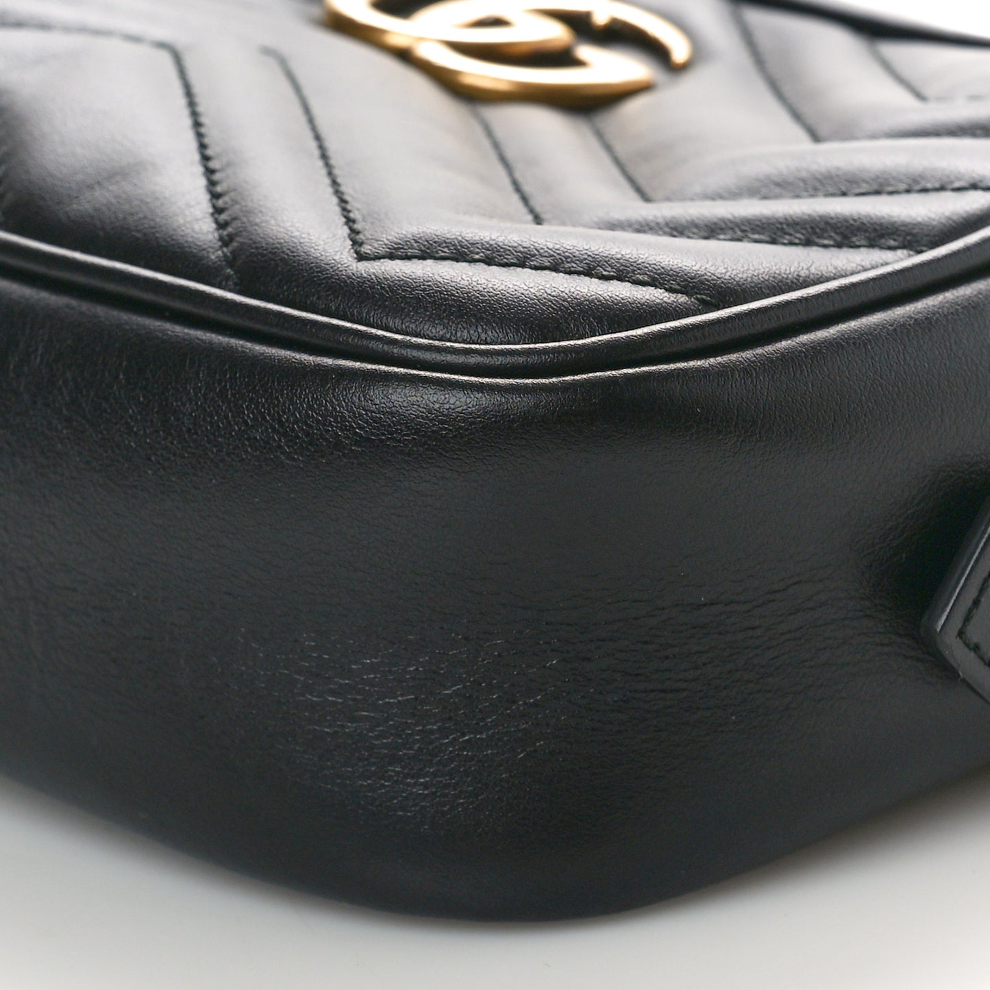 Calfskin Matelasse Mini GG Marmont Chain Shoulder Bag Black