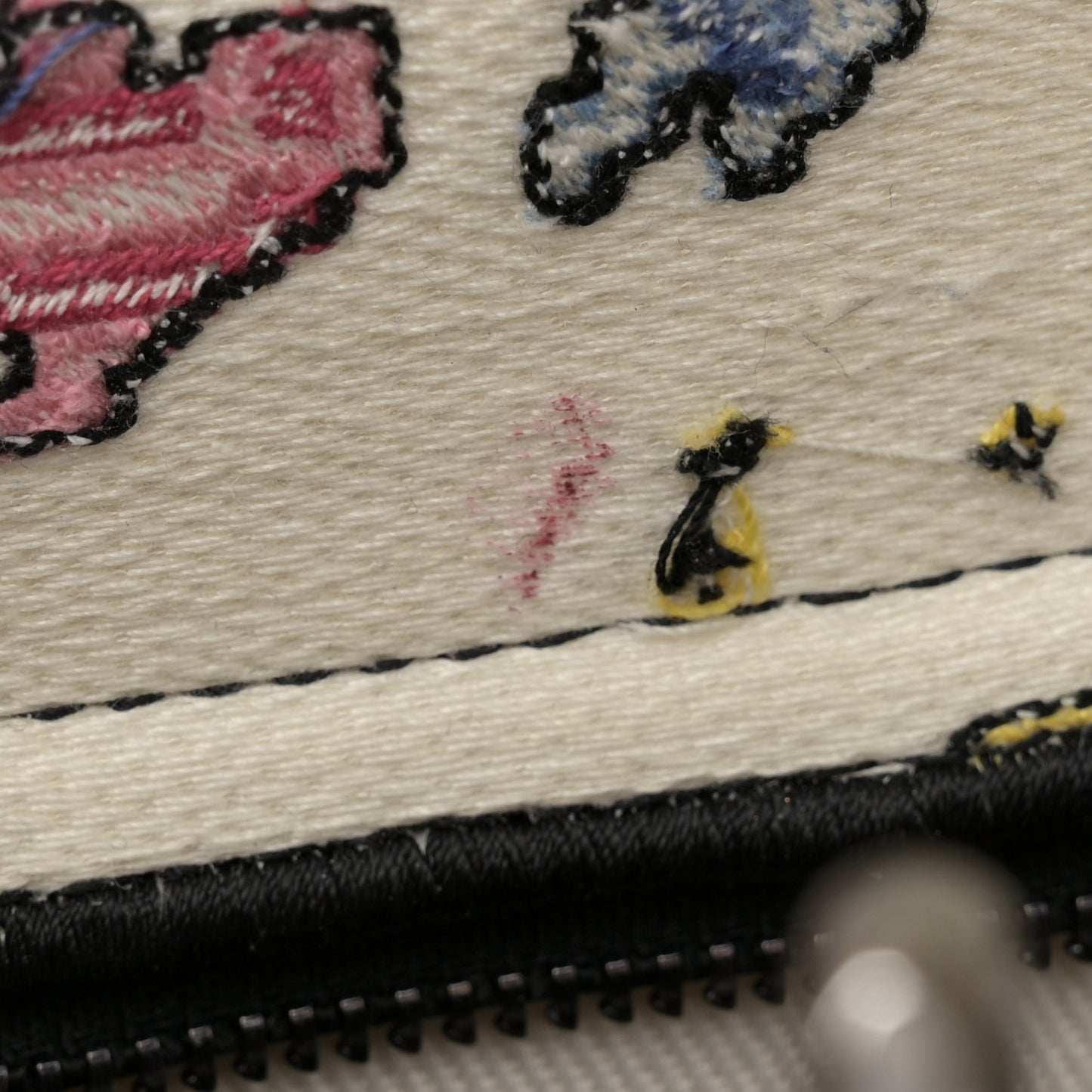 Canvas Pixel Zodiac Embroidered Medium Lady D-Lite Ecru Multicolor