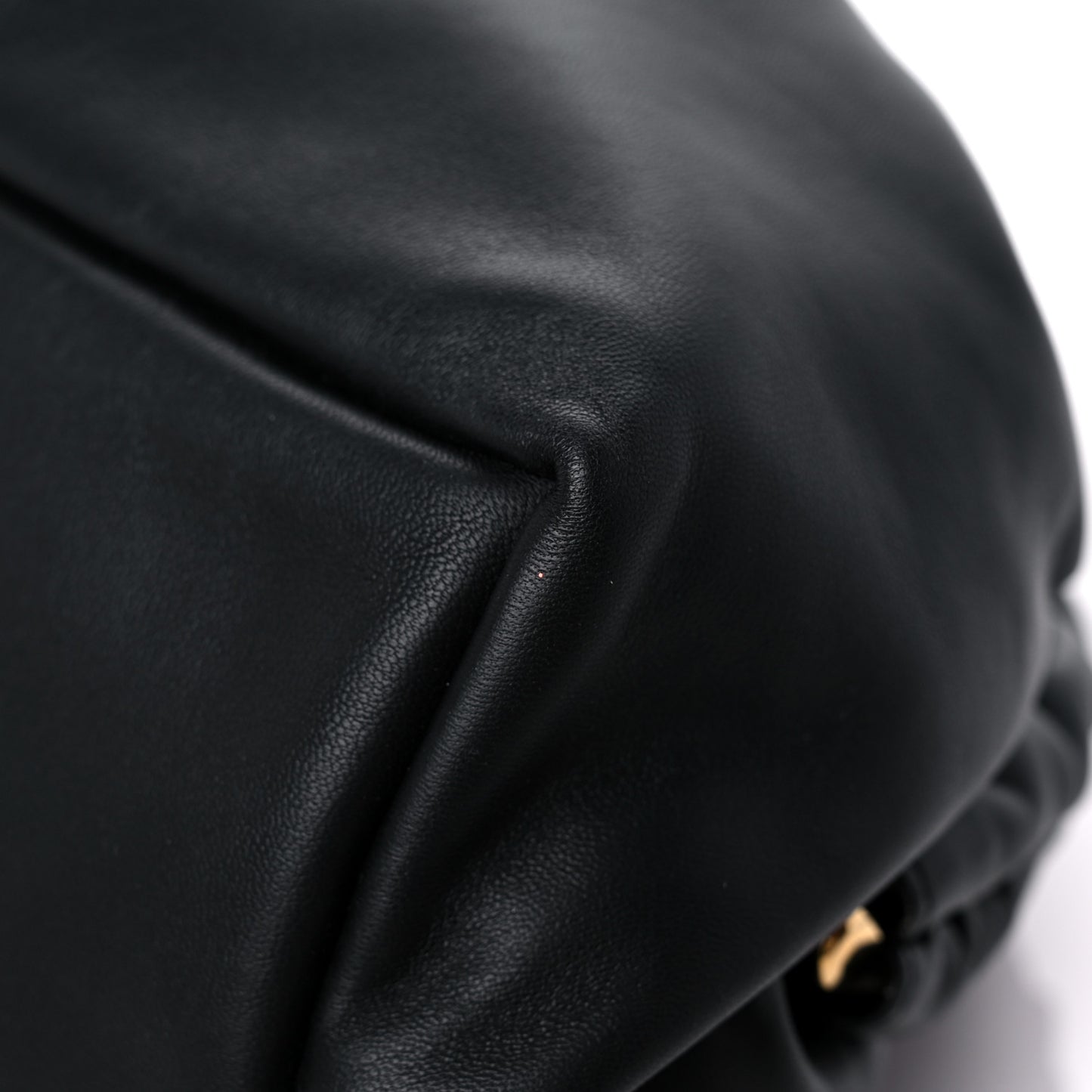 Lambskin Cloud Clutch Black Flamma