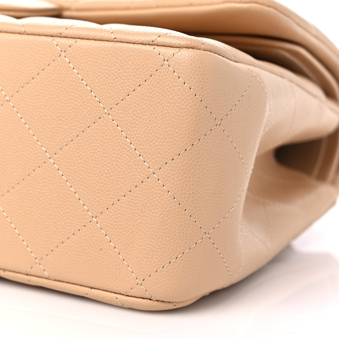 Caviar Quilted Jumbo Double Flap Beige Clair