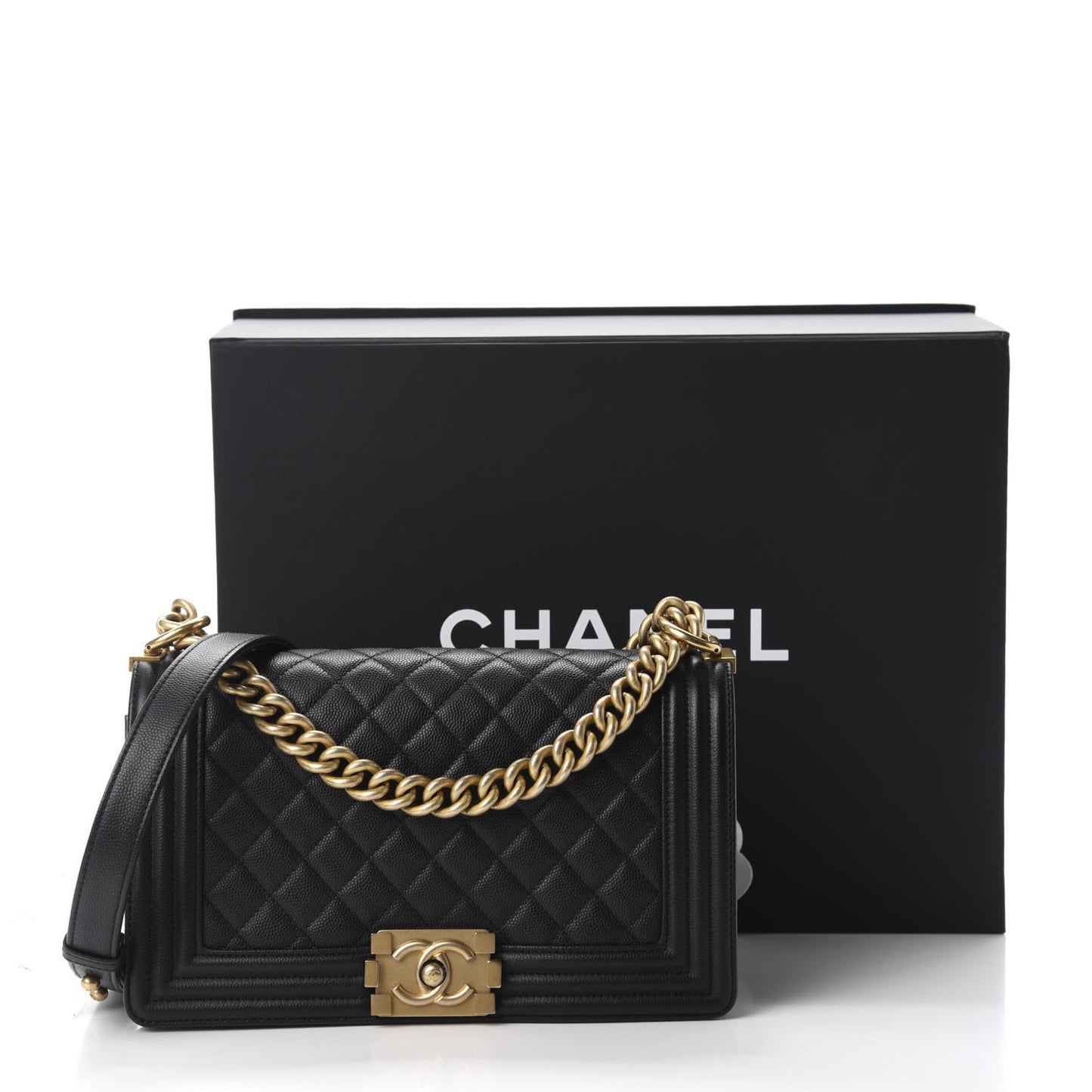 Caviar Quilted Medium Boy Flap Black