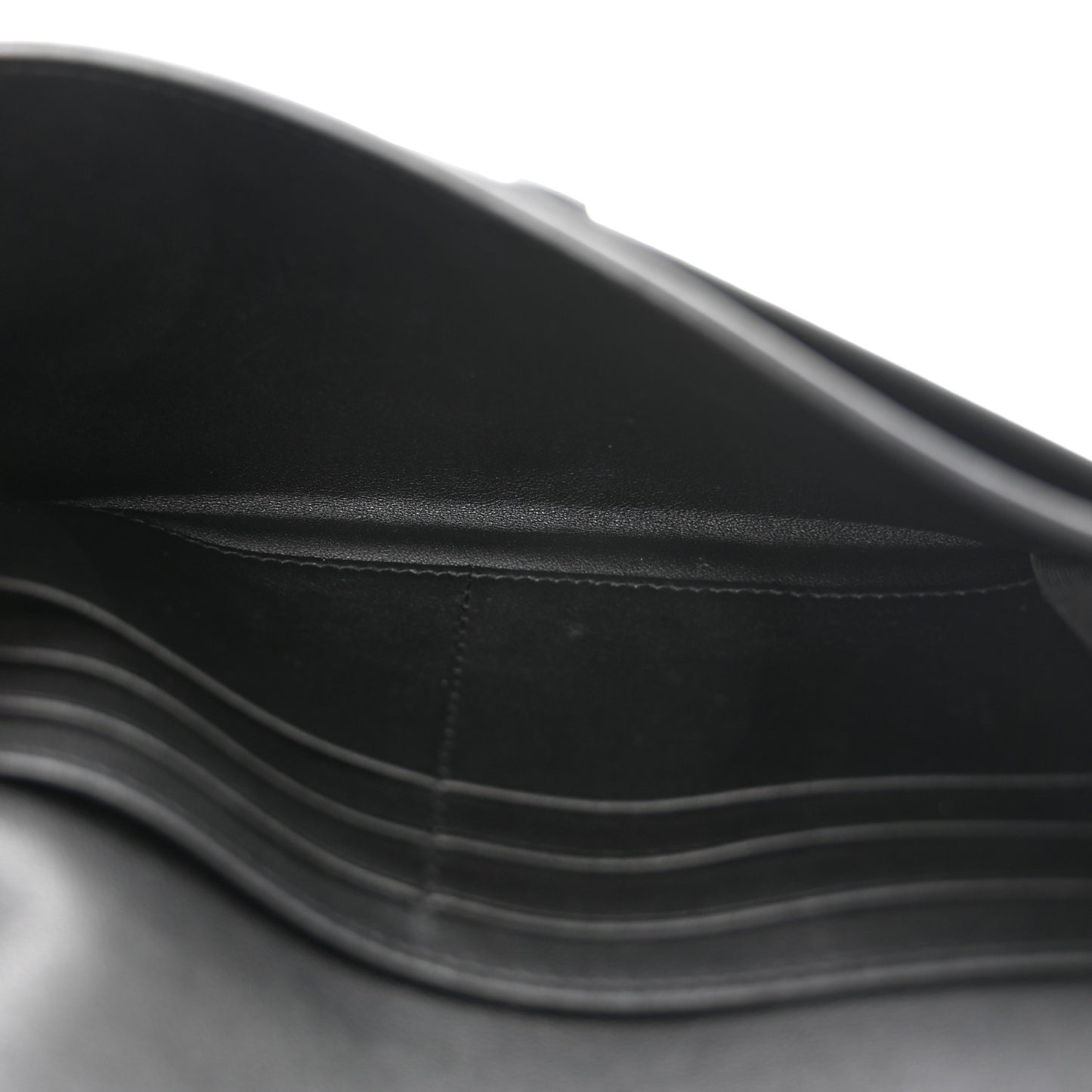 Goatskin Saddle Long Wallet With Chain Black