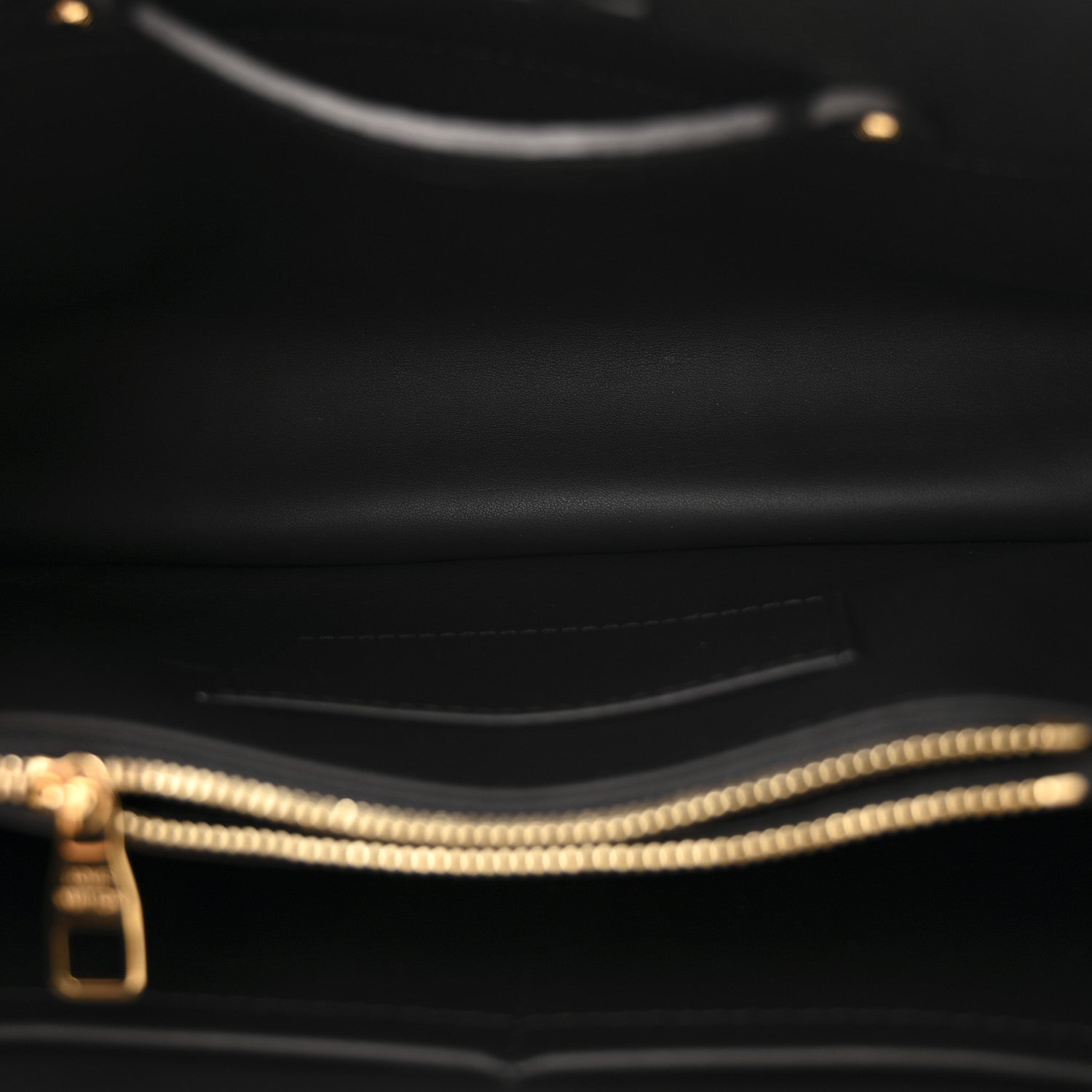 Louis Vuitton Taurillon Flower Chain Capucines MM  Black Galet Gray Pearly Cream 5 of 10