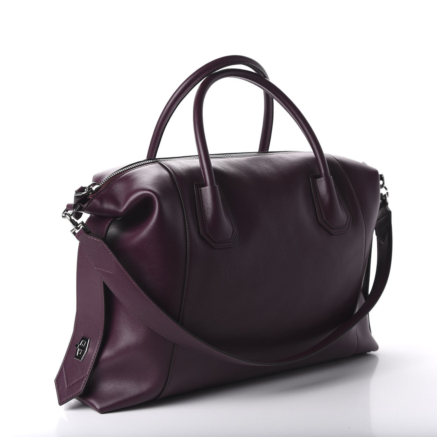 Smooth Calfskin Medium Soft Antigona Aubergine
