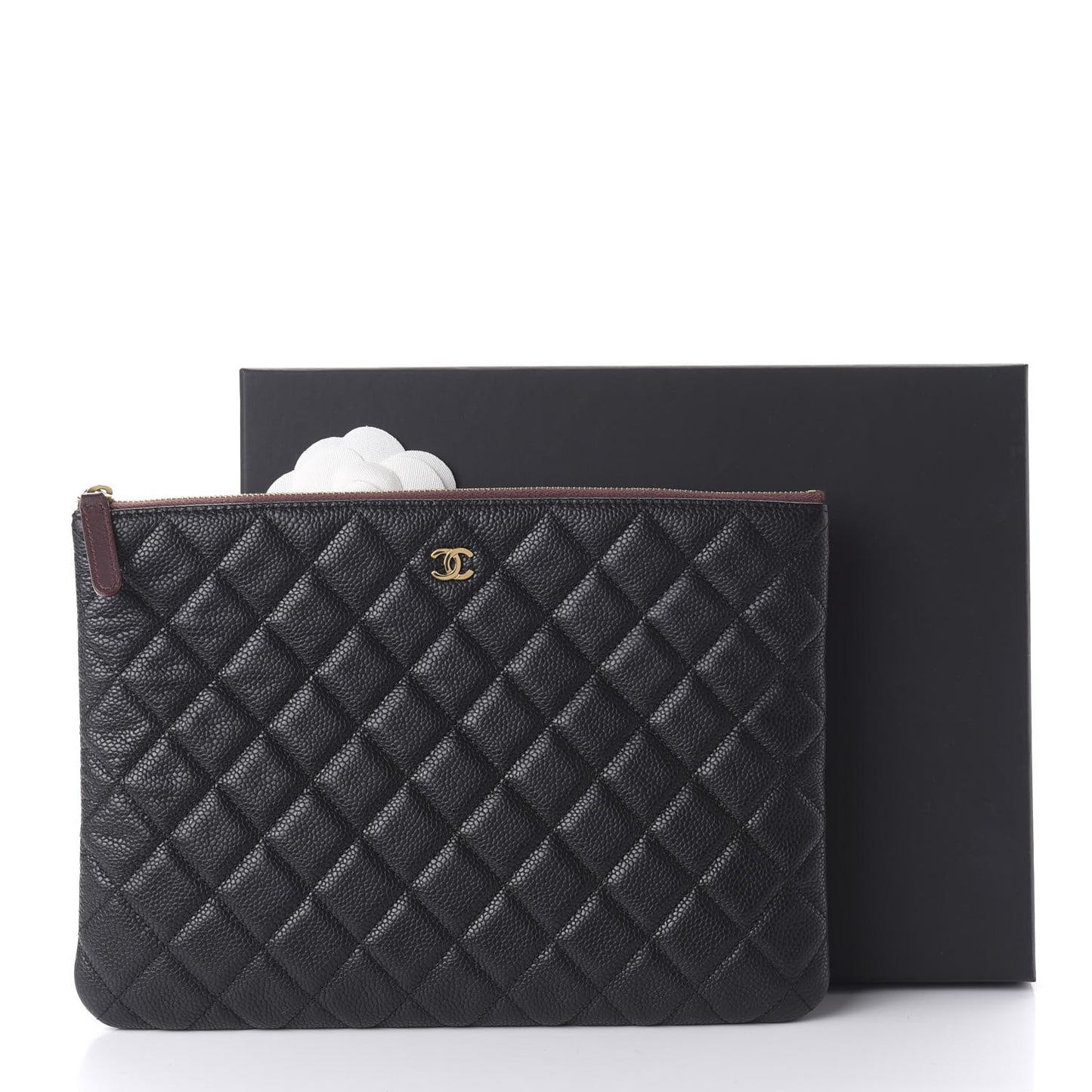 Caviar Quilted Medium Cosmetic Case Black