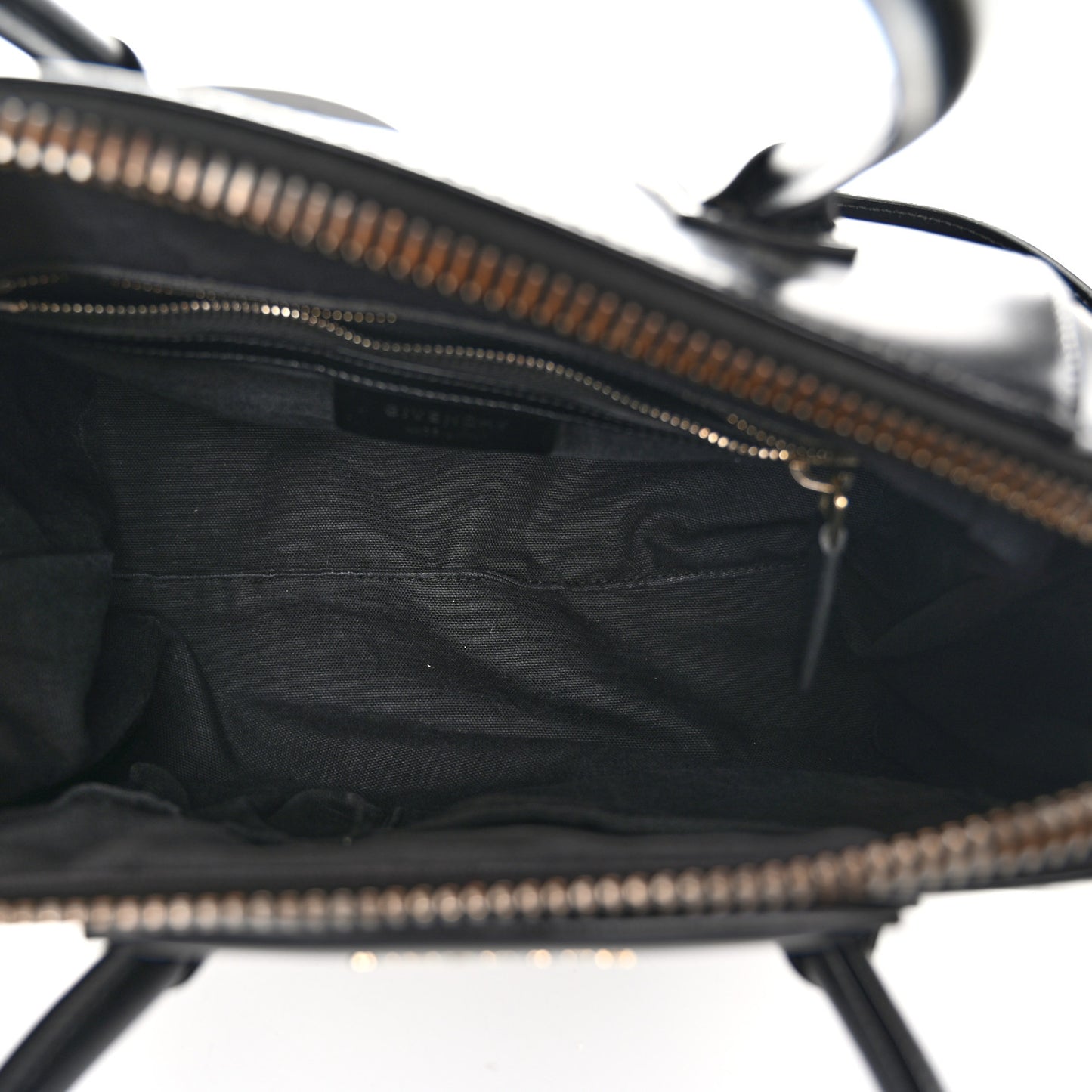 Shiny Lord Calfskin Small Antigona Black