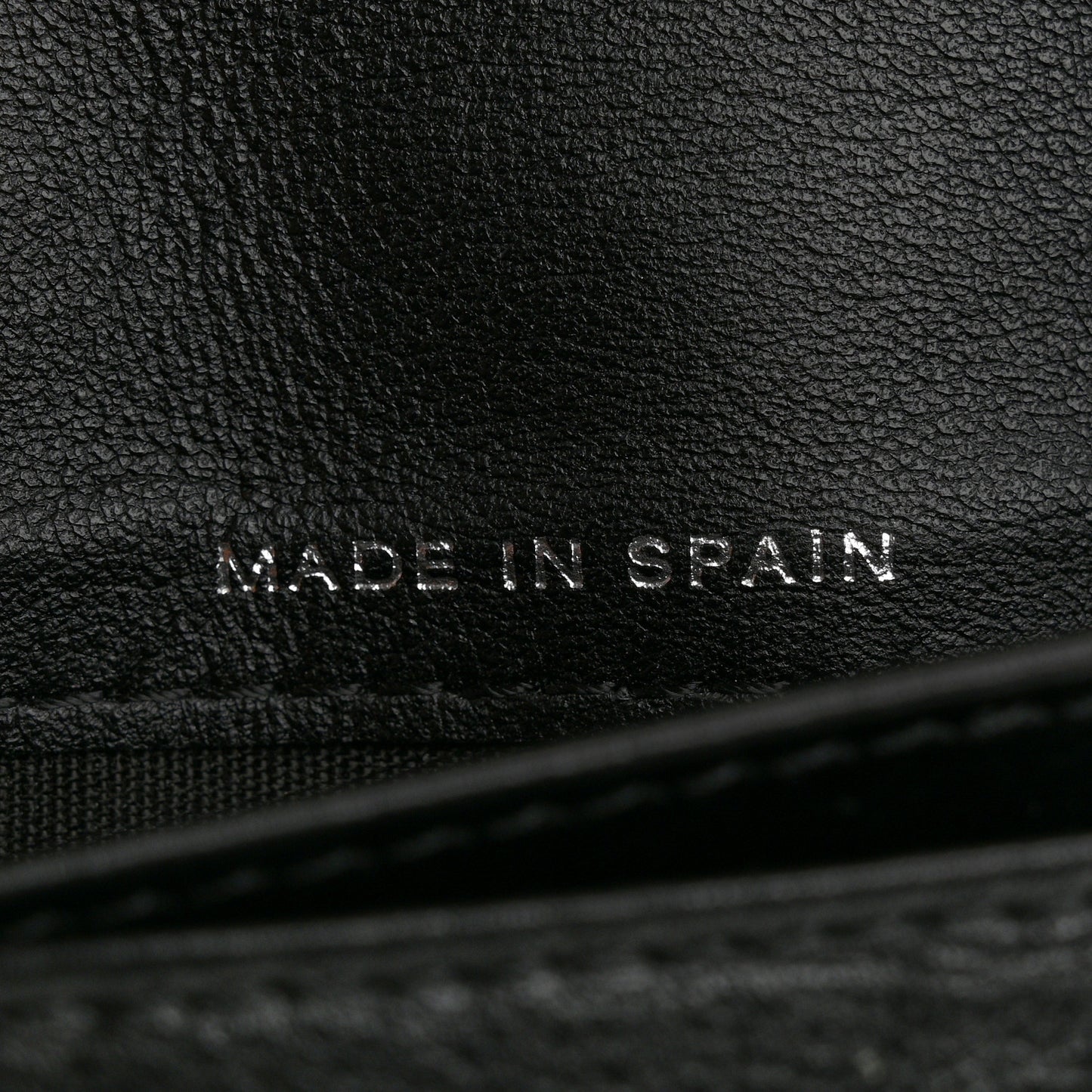 Patent Quilted Brilliant Yen Wallet Black