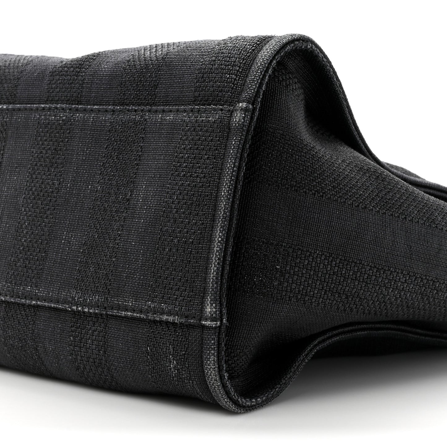 Lurex Boucle Large Deauville Tote Black