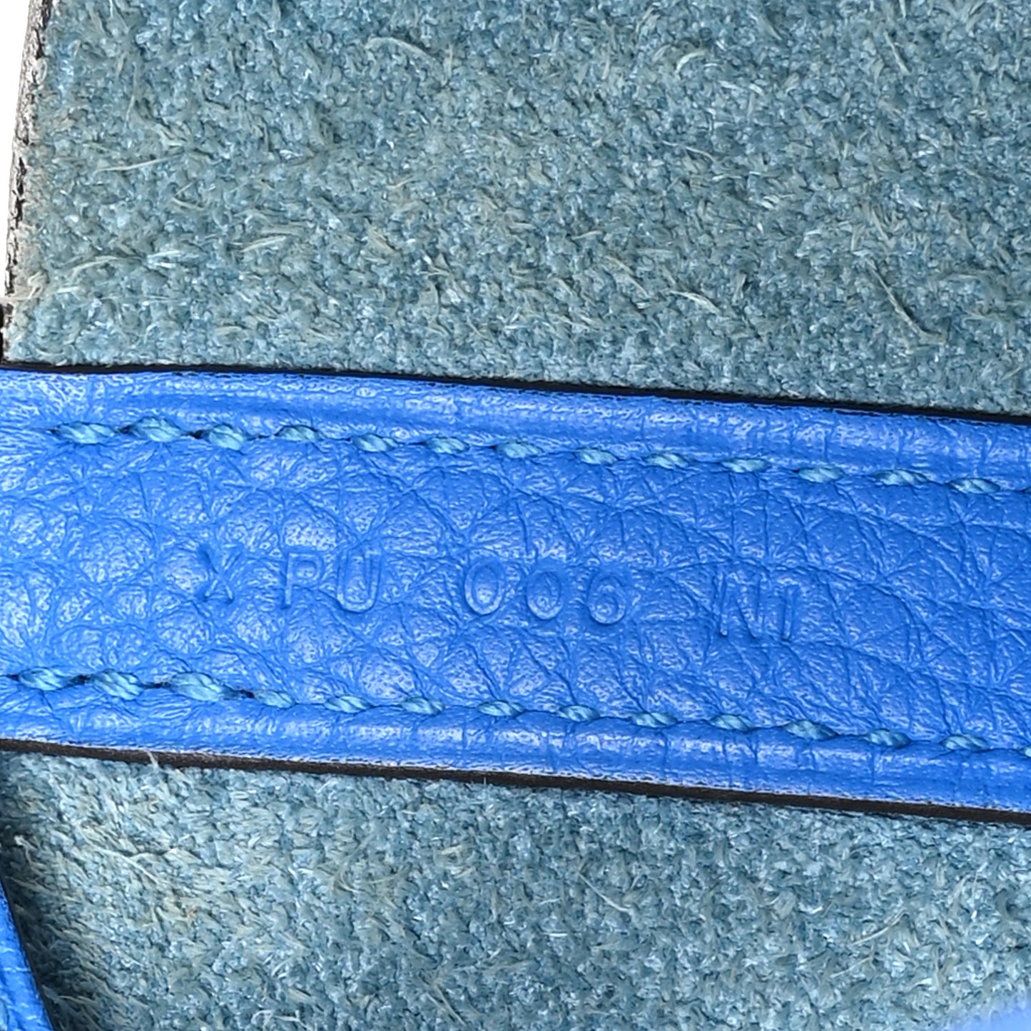 Taurillon Clemence Picotin Lock 22 MM Bleu Hydra