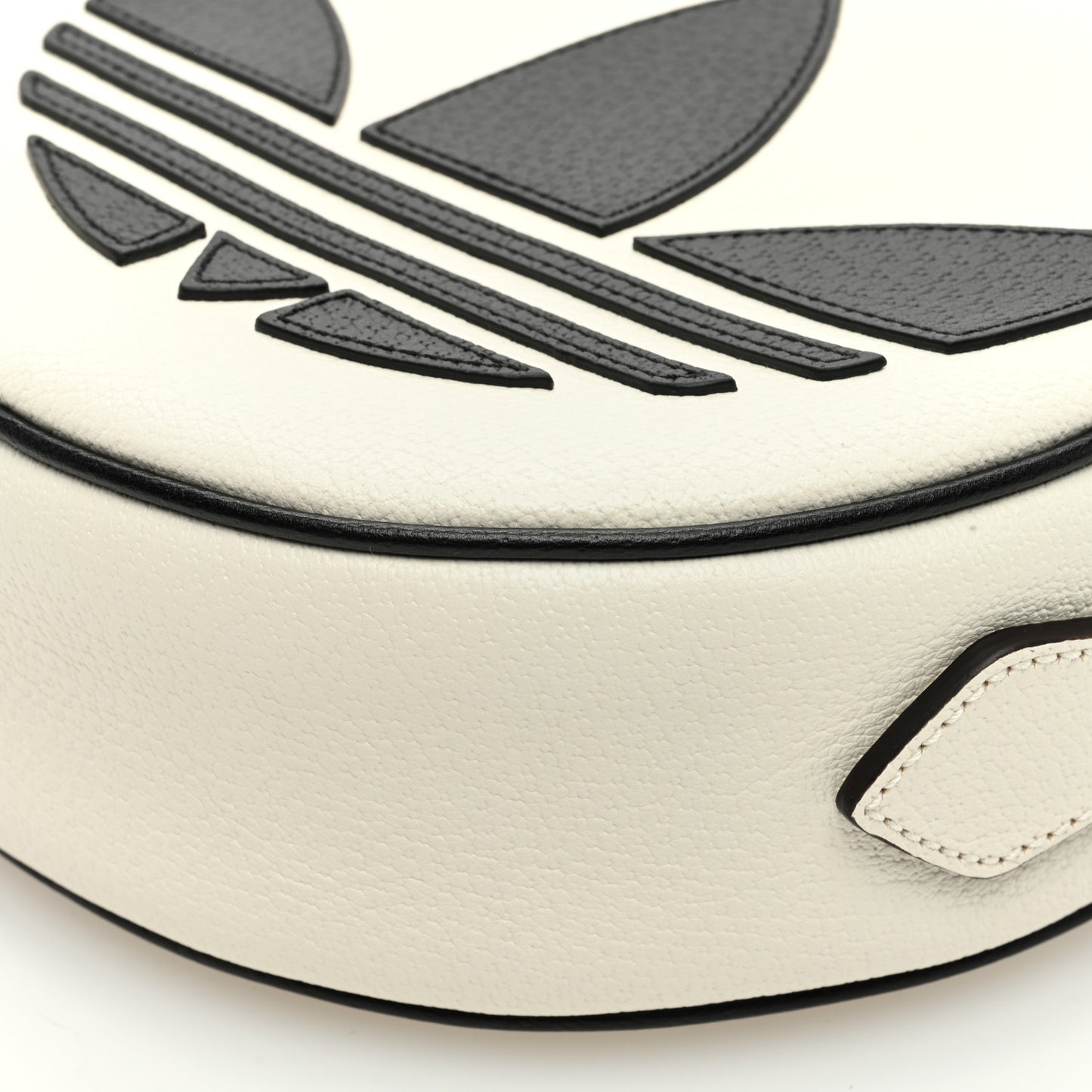 X ADIDAS Textured Dollar Calfskin Web Trefoil Logo Small Ophidia Round Shoulder Bag Off White Black