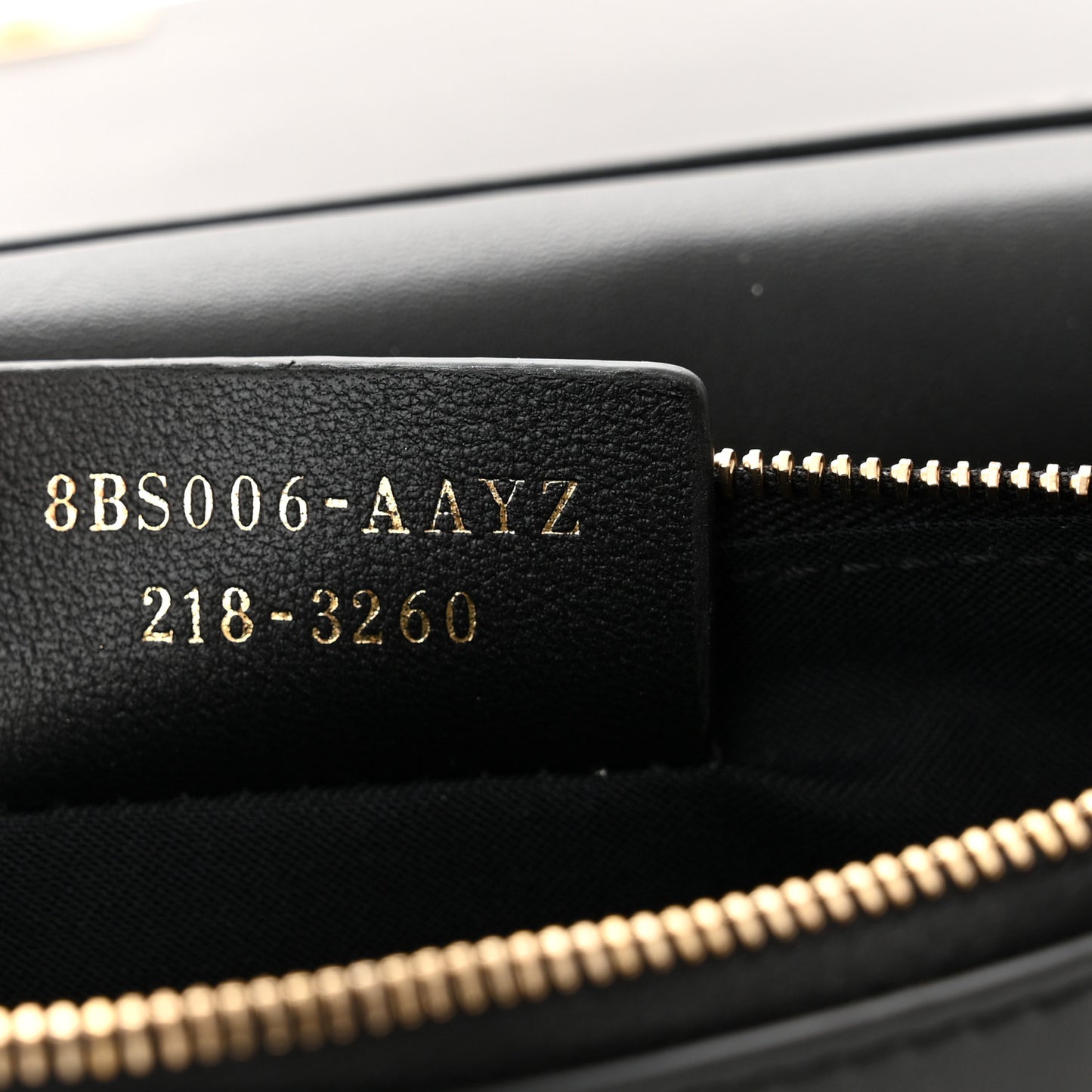 Vitello King Tamponato Logo Embossed Medium Wallet On Chain Black