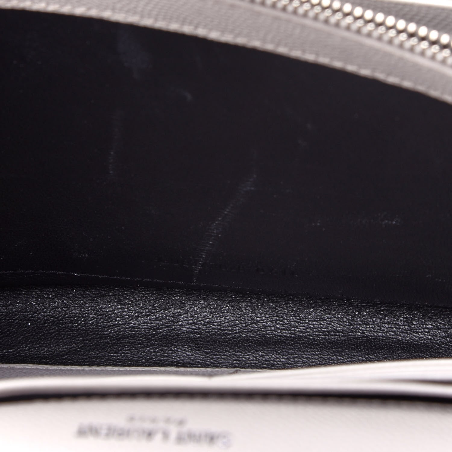 Saint Laurent Grain De Poudre Matelasse Chevron Monogram Chain Wallet Cream 11 of 12