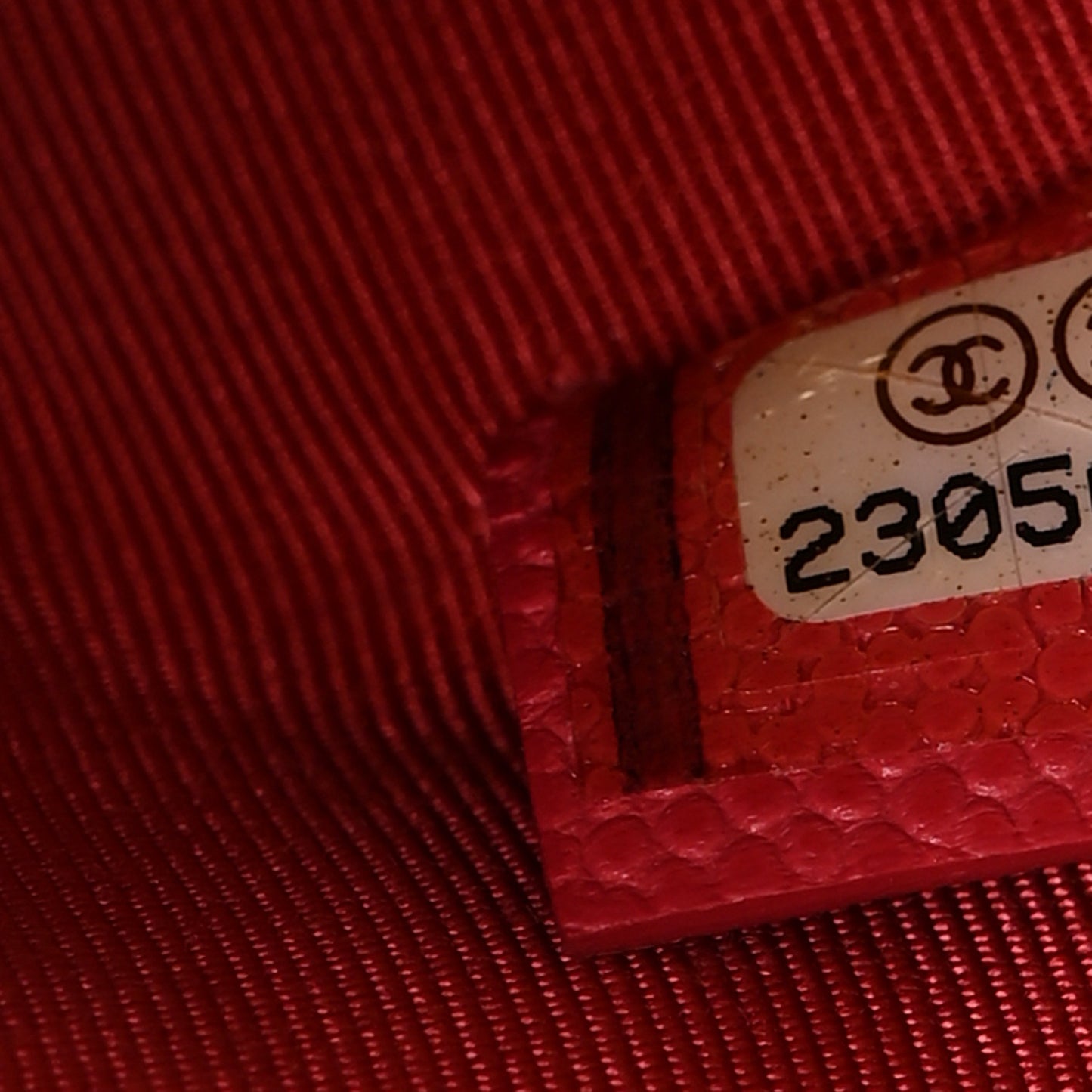 Caviar Quilted Medium Cosmetic Case Pink