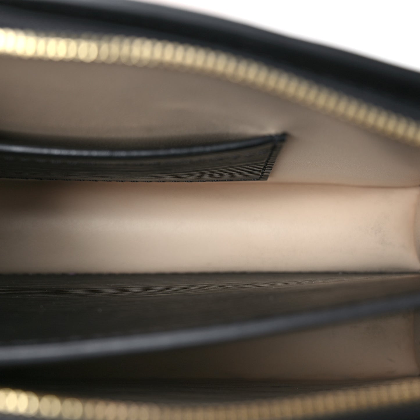 Epi Trunk Clutch Black