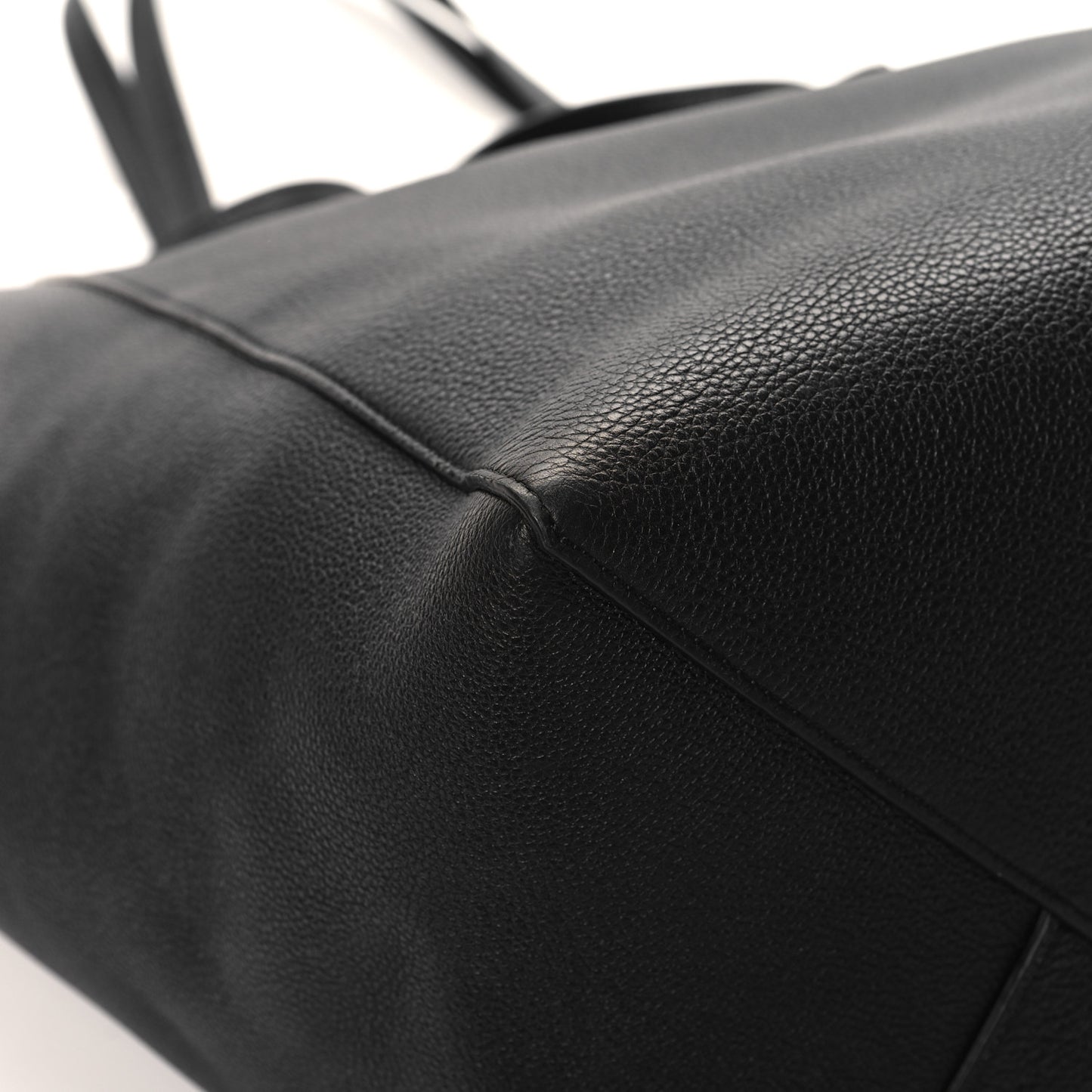 Soft Grained Calfskin Medium Belt Cabas Phantom Black