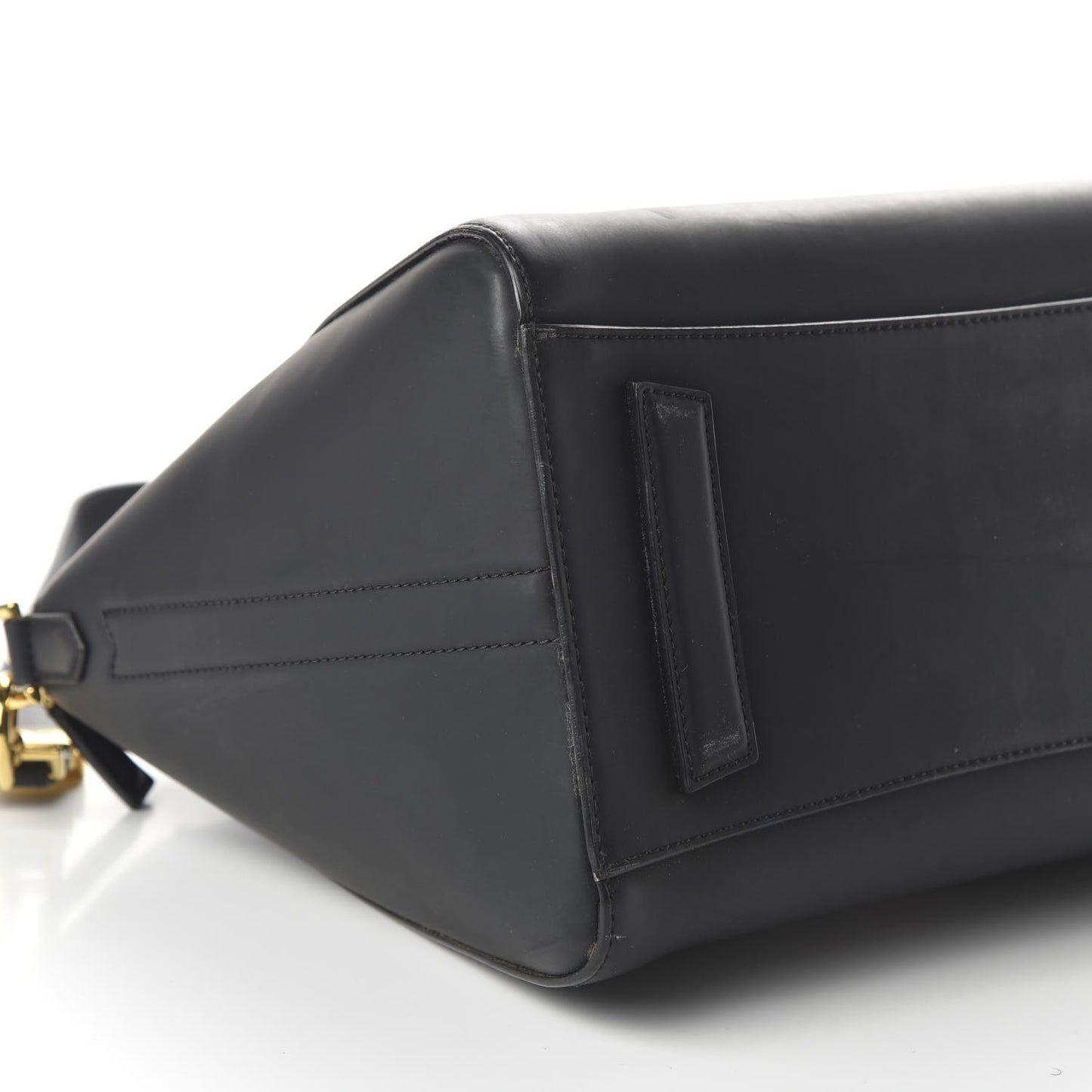 Rubber Effect Calfskin Medium Antigona Black