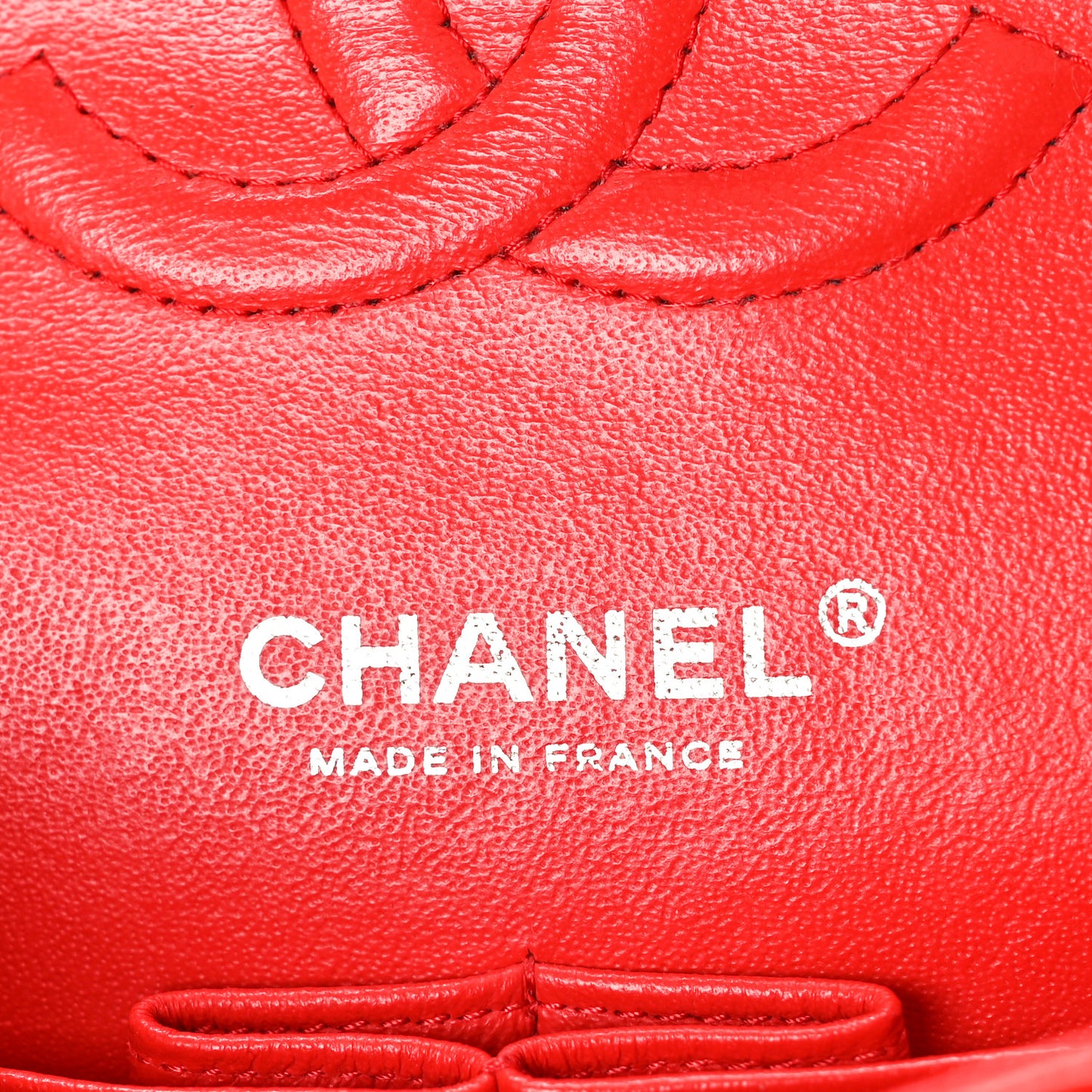 Caviar Chevron Quilted Medium Double Flap Red