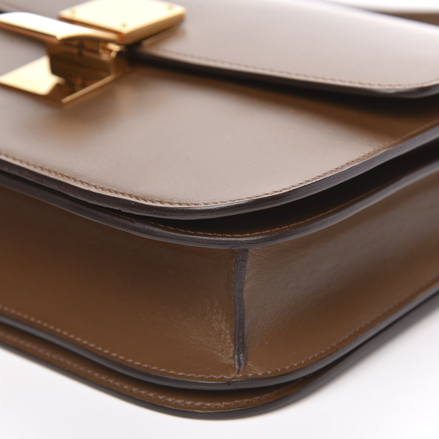 Box Calfskin Medium Classic Box Flap Bag Camel