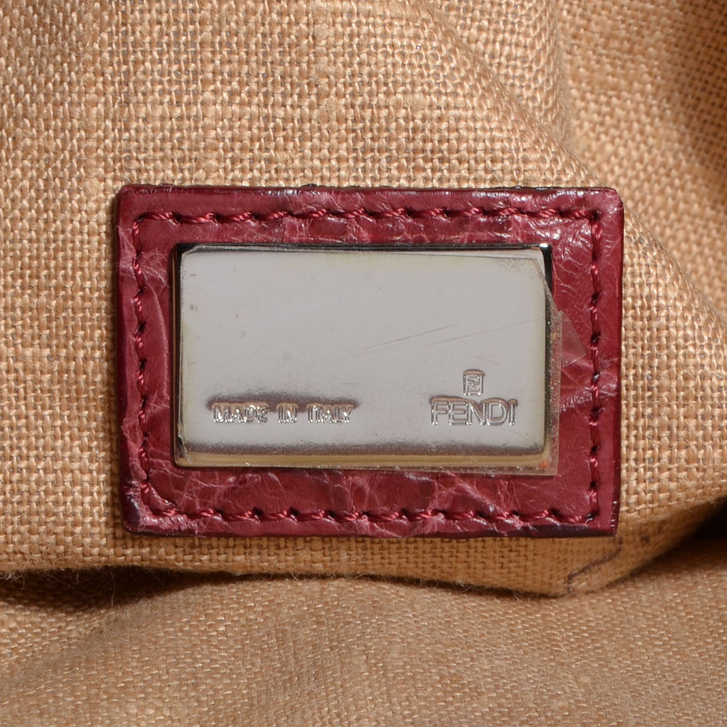 Alligator Spy Red