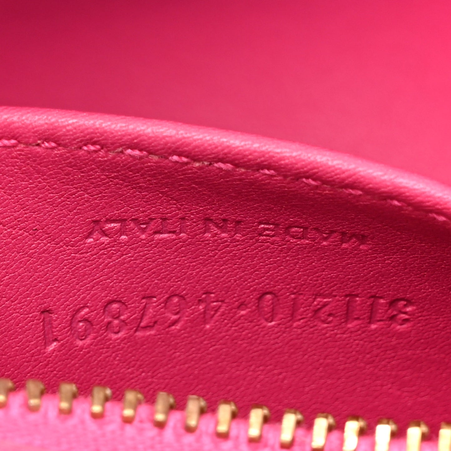 Calfskin Small Classic Y Cabas Fuchsia