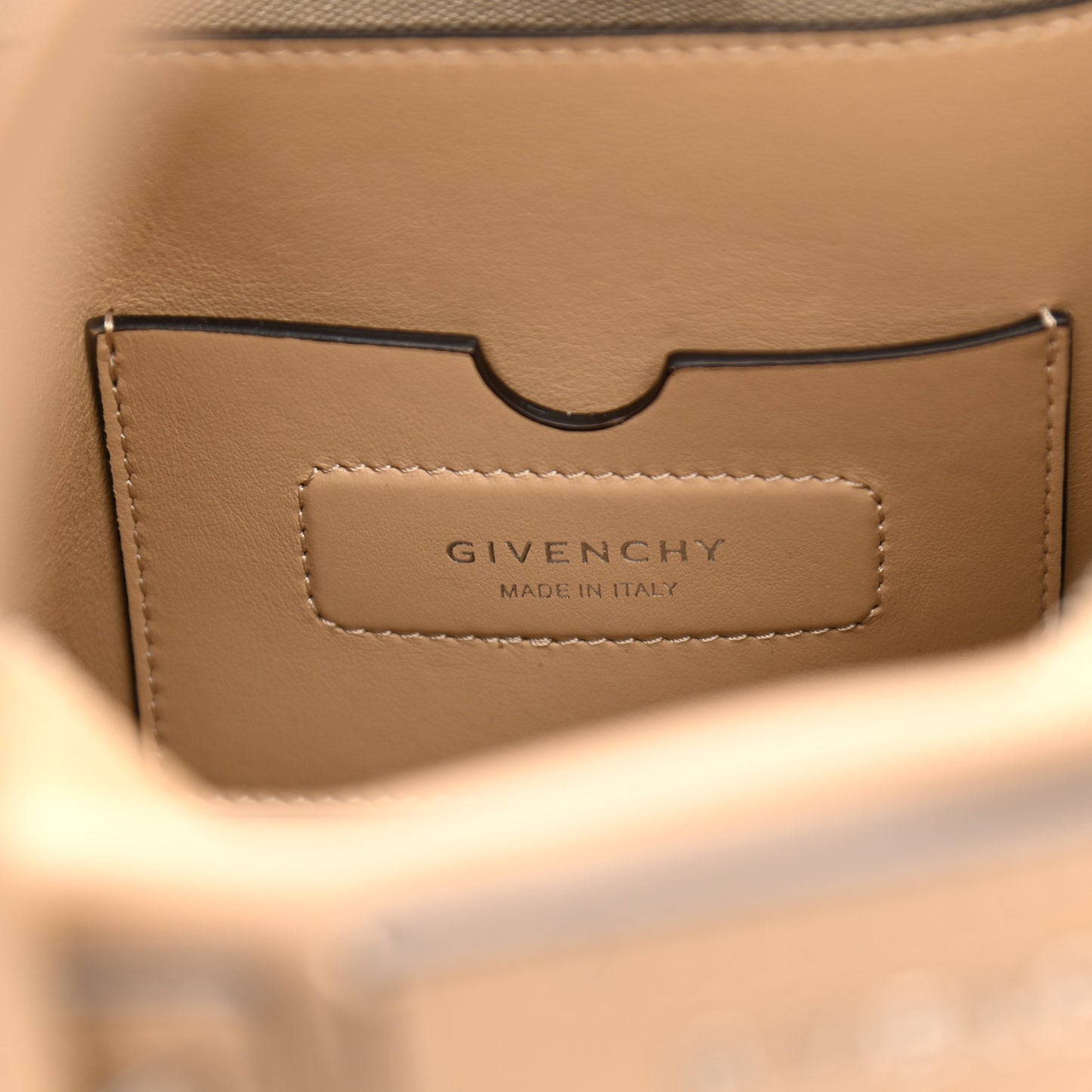Smooth Calfskin Small Soft Antigona Beige Cappuccino