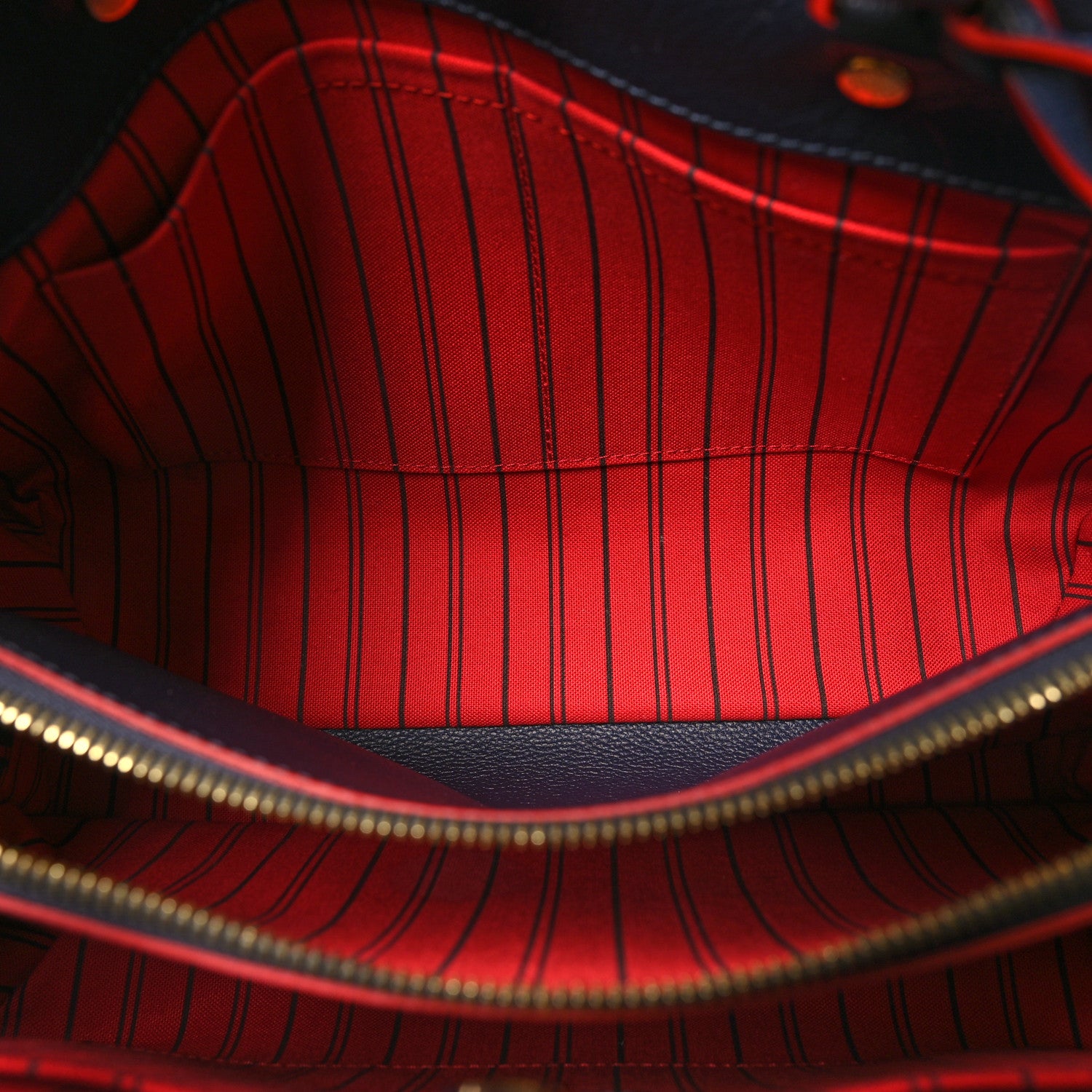 Louis Vuitton Empreinte Montaigne MM Marine Rouge 5 of 11