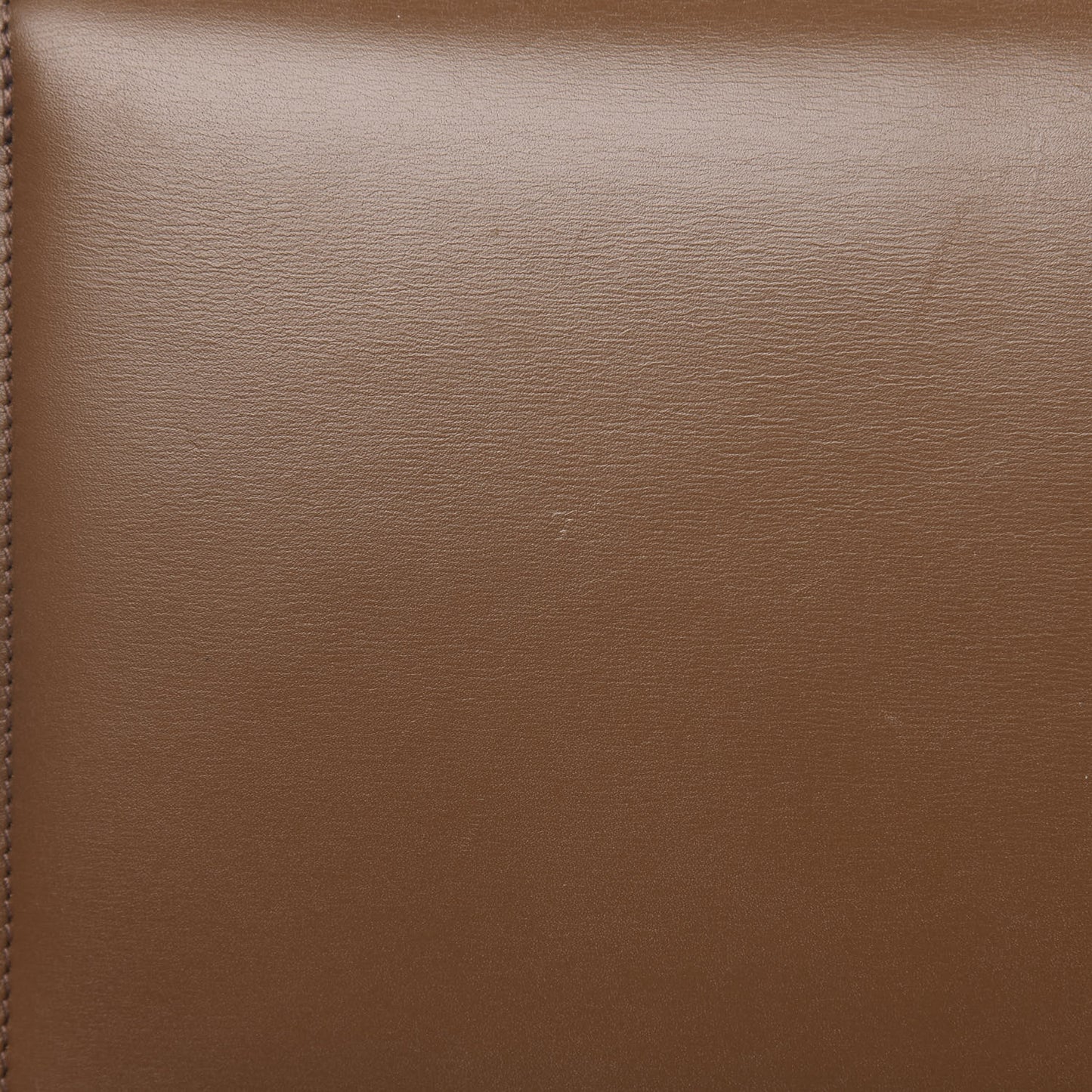 Box Calfskin Medium Classic Box Flap Bag Camel