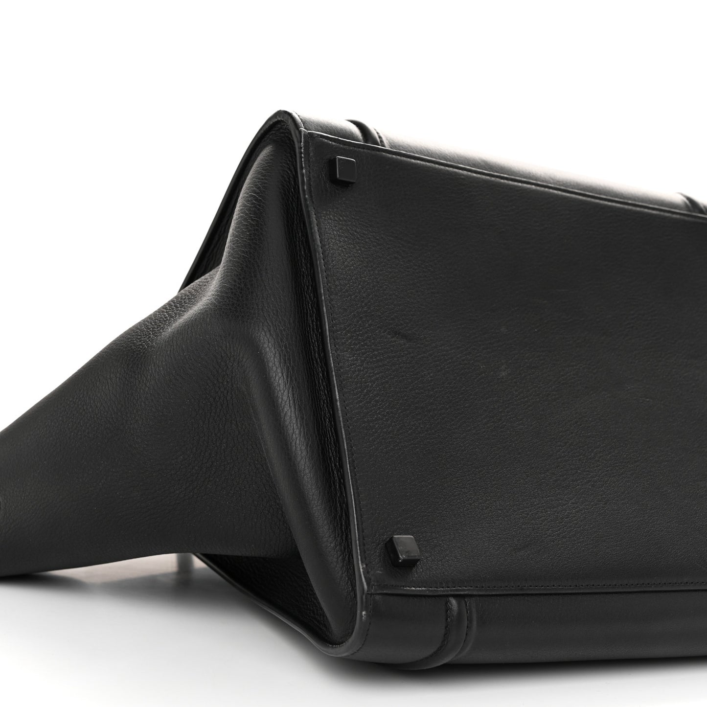Grained Calfskin Medium Phantom Luggage Black