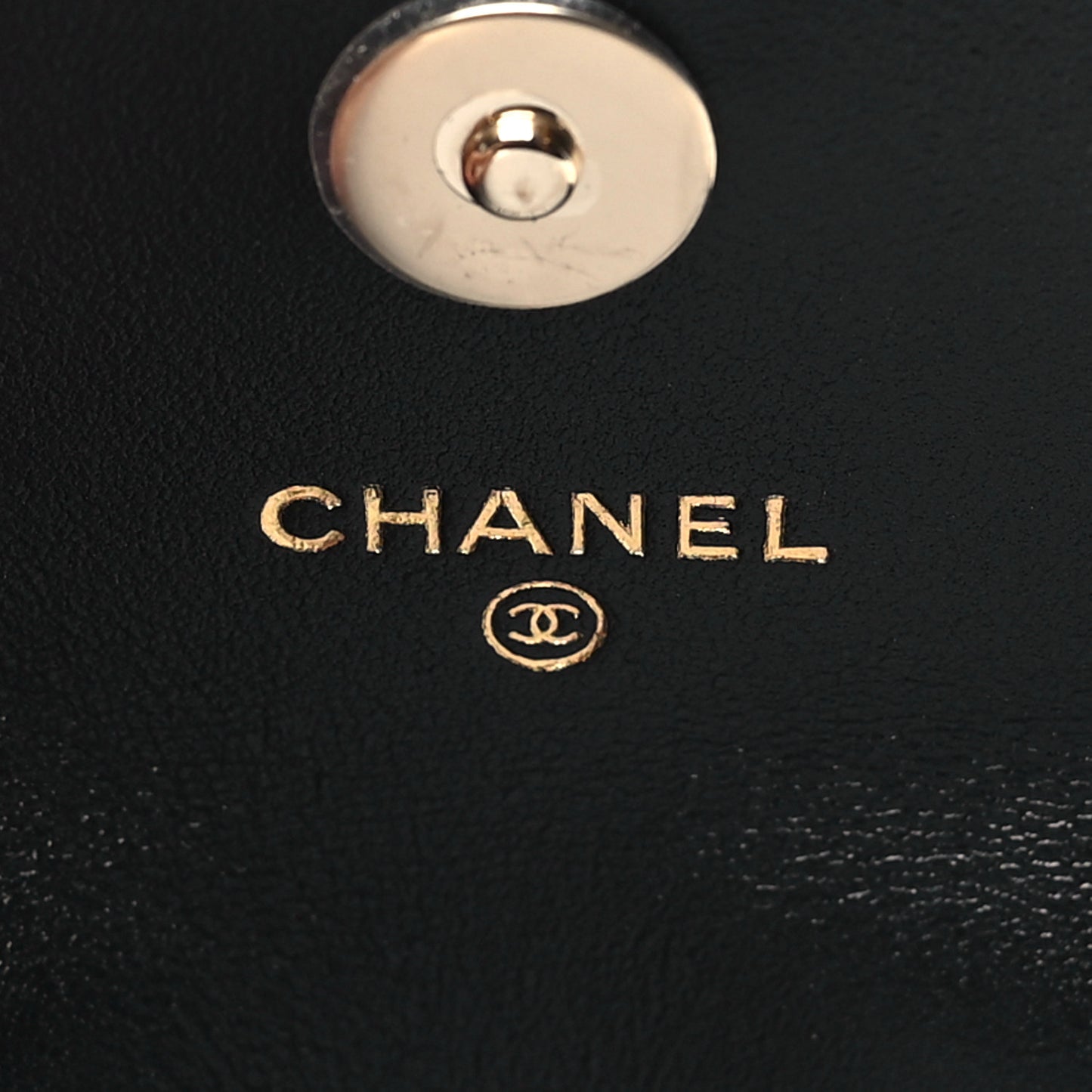 Lambskin Quilted Pearl Top Handle Clutch With Chain Black