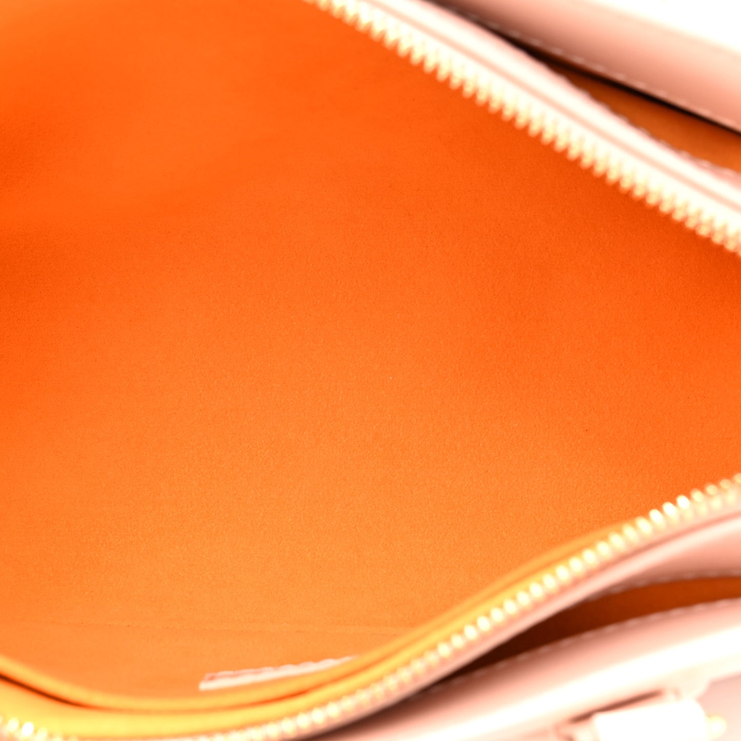 Calfskin OnTheGo East West Pearl Pink