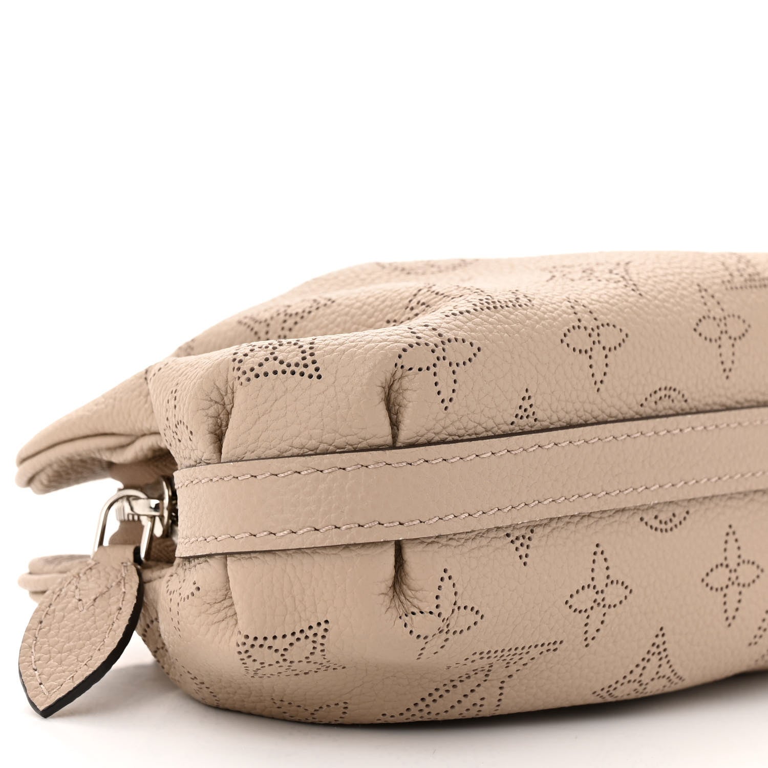 Louis Vuitton Mahina Scala Mini Pouch Galet 8 of 11